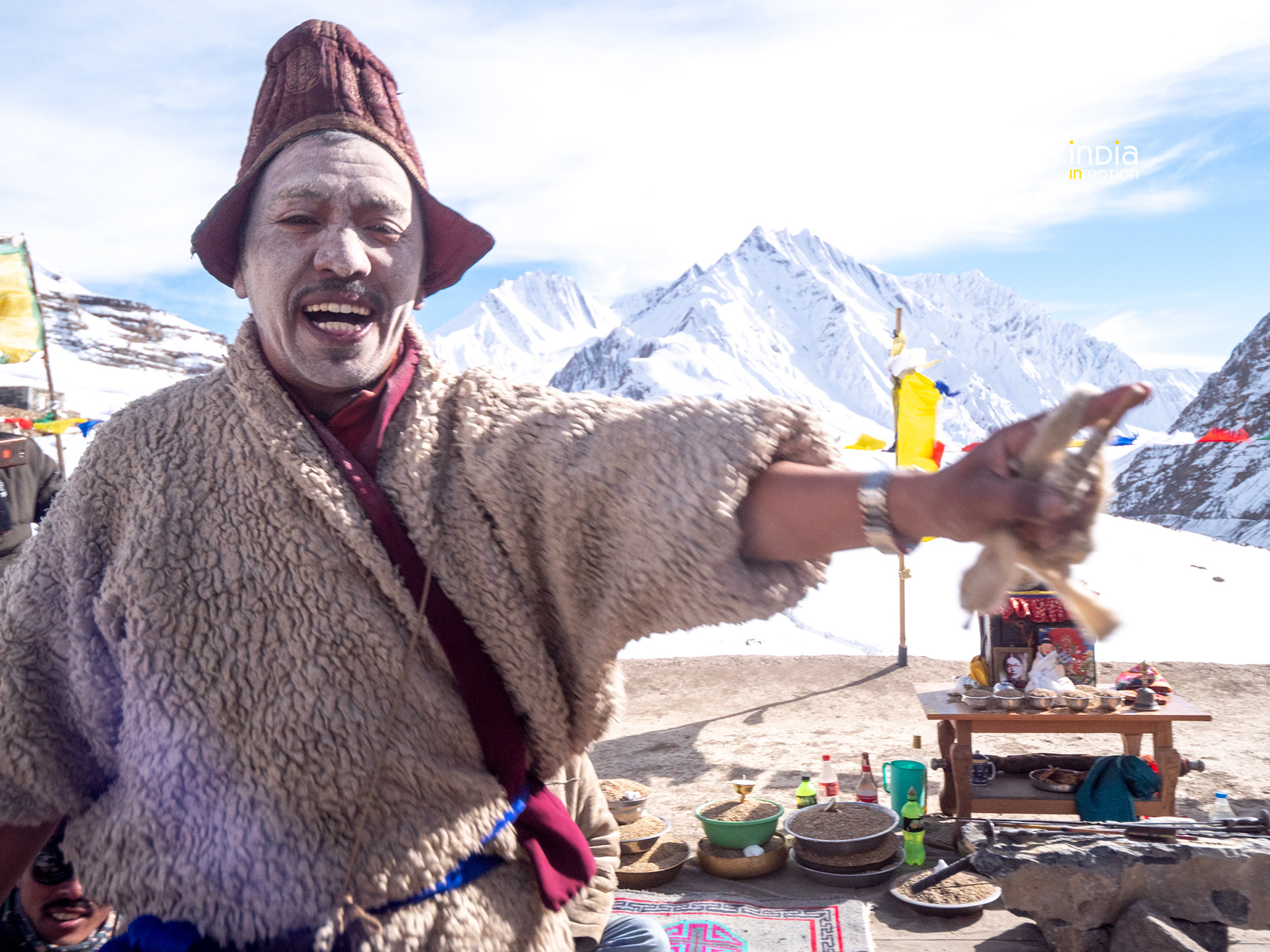 A Buzhen lama performer