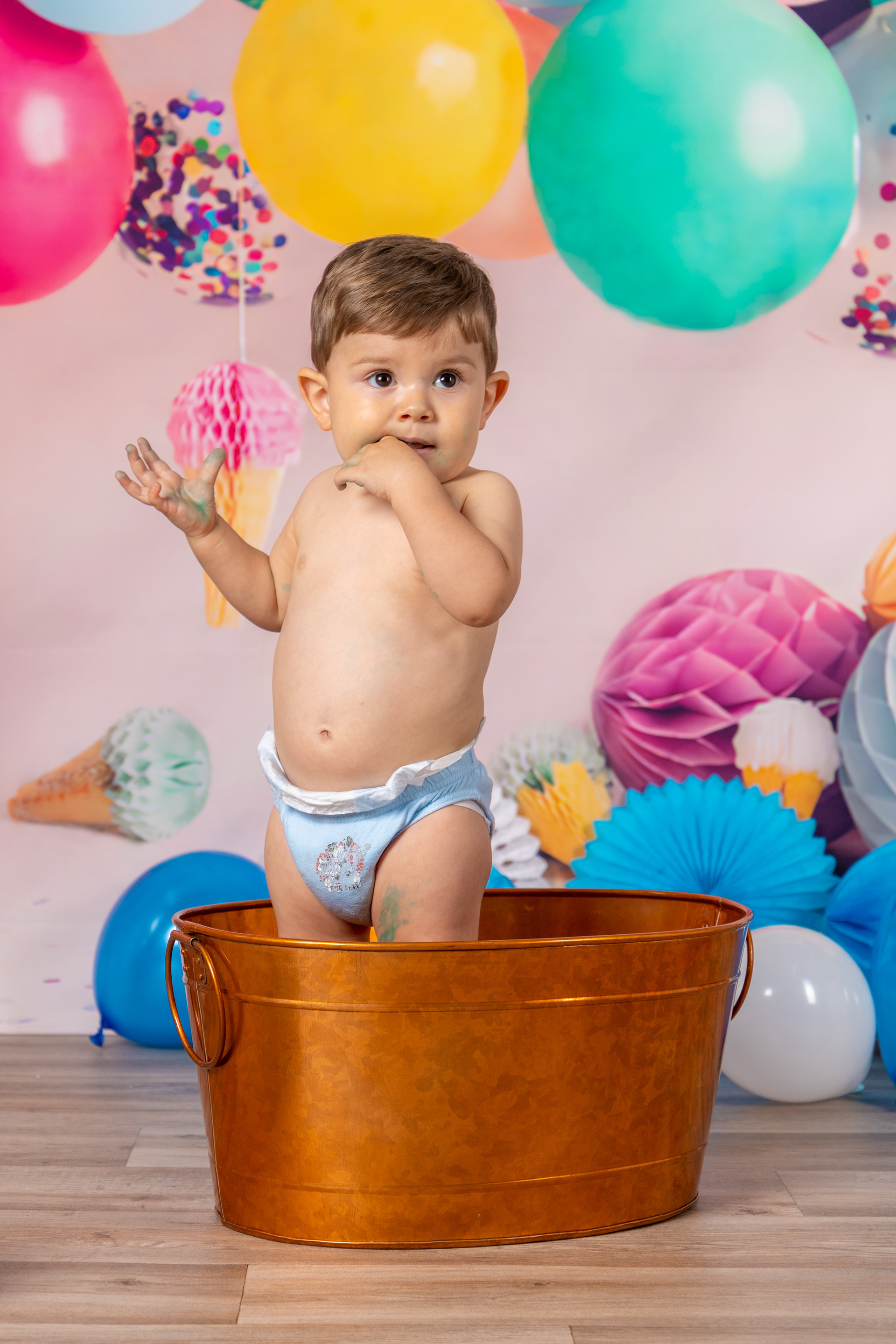Noah Smash Cake 99