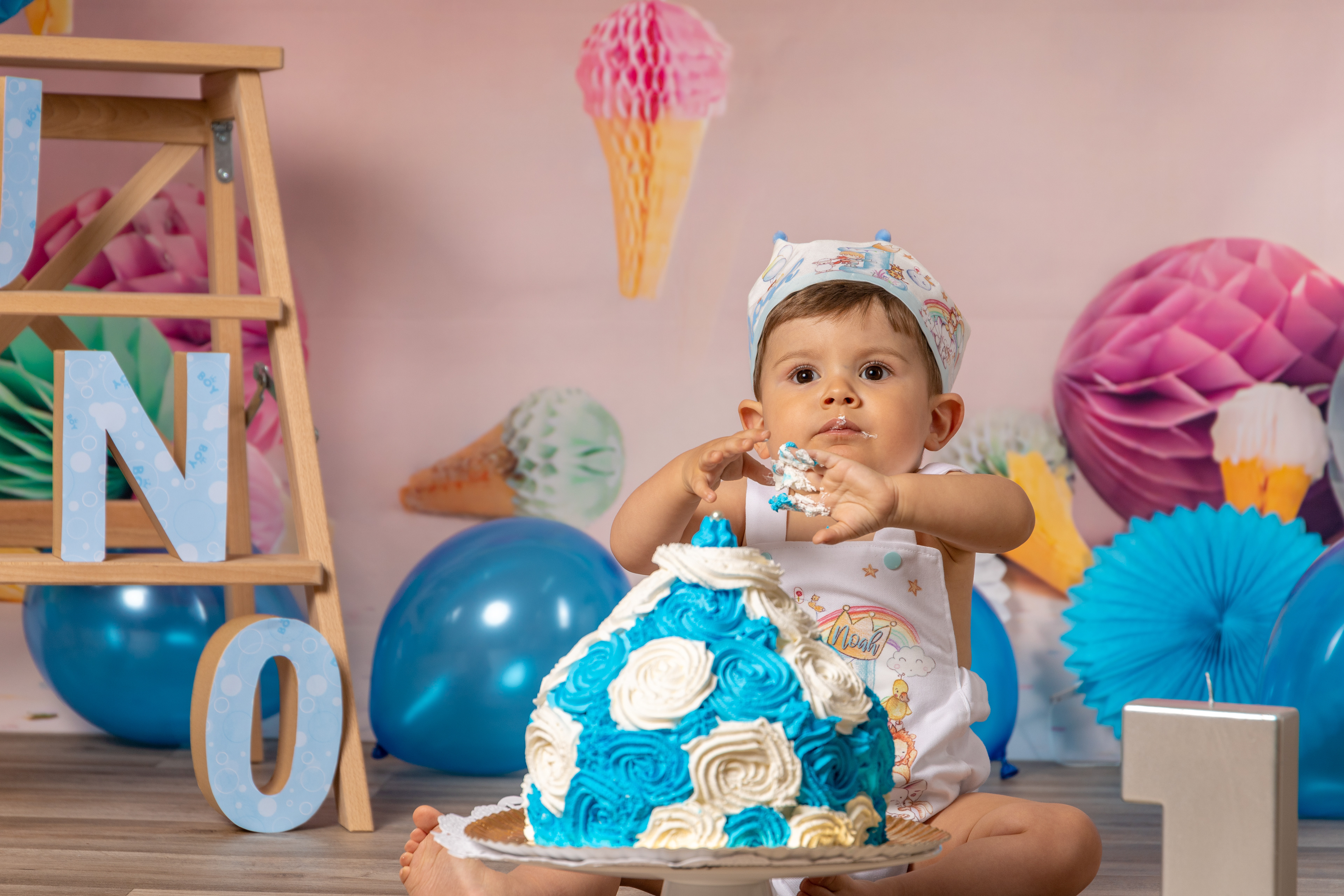 Noah Smash Cake 24