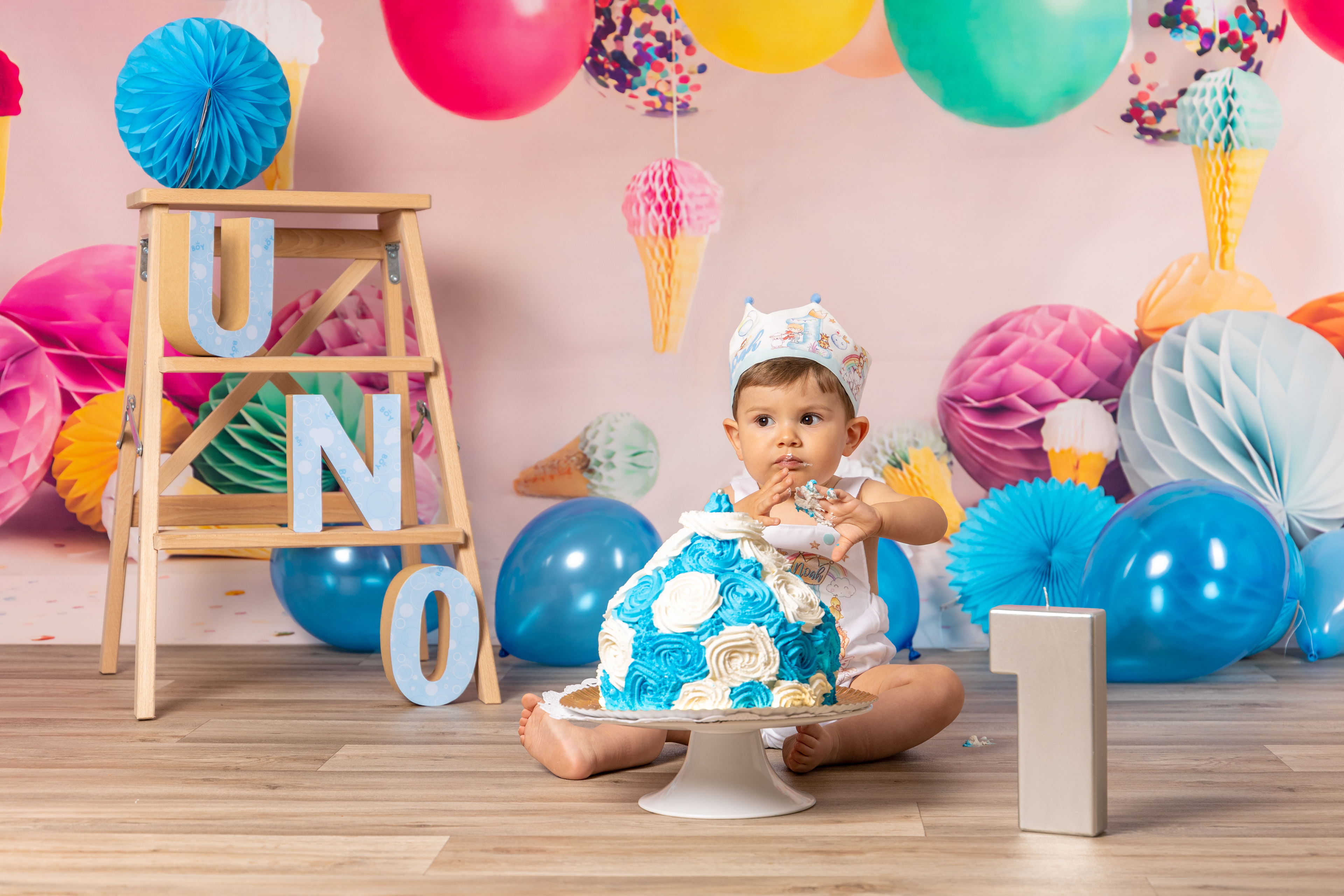 Noah Smash Cake 30
