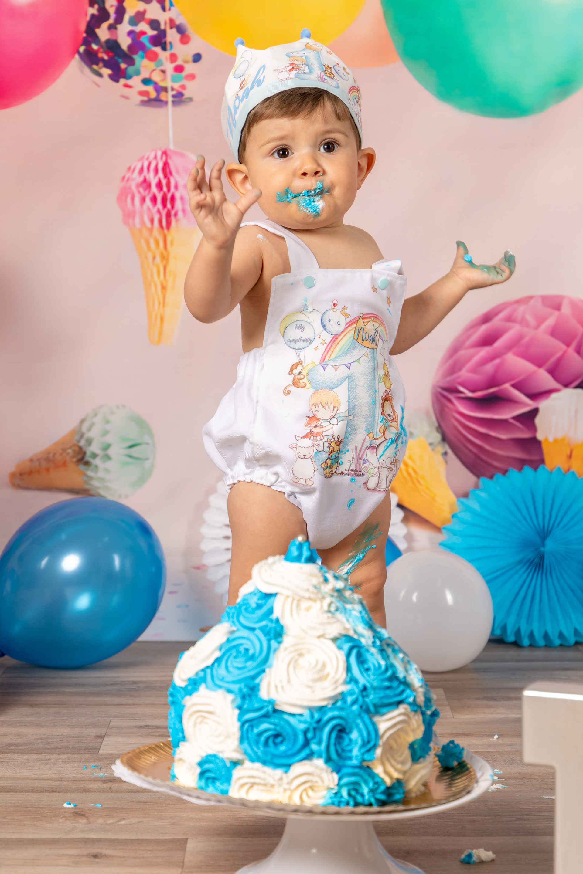 Noah Smash Cake 45