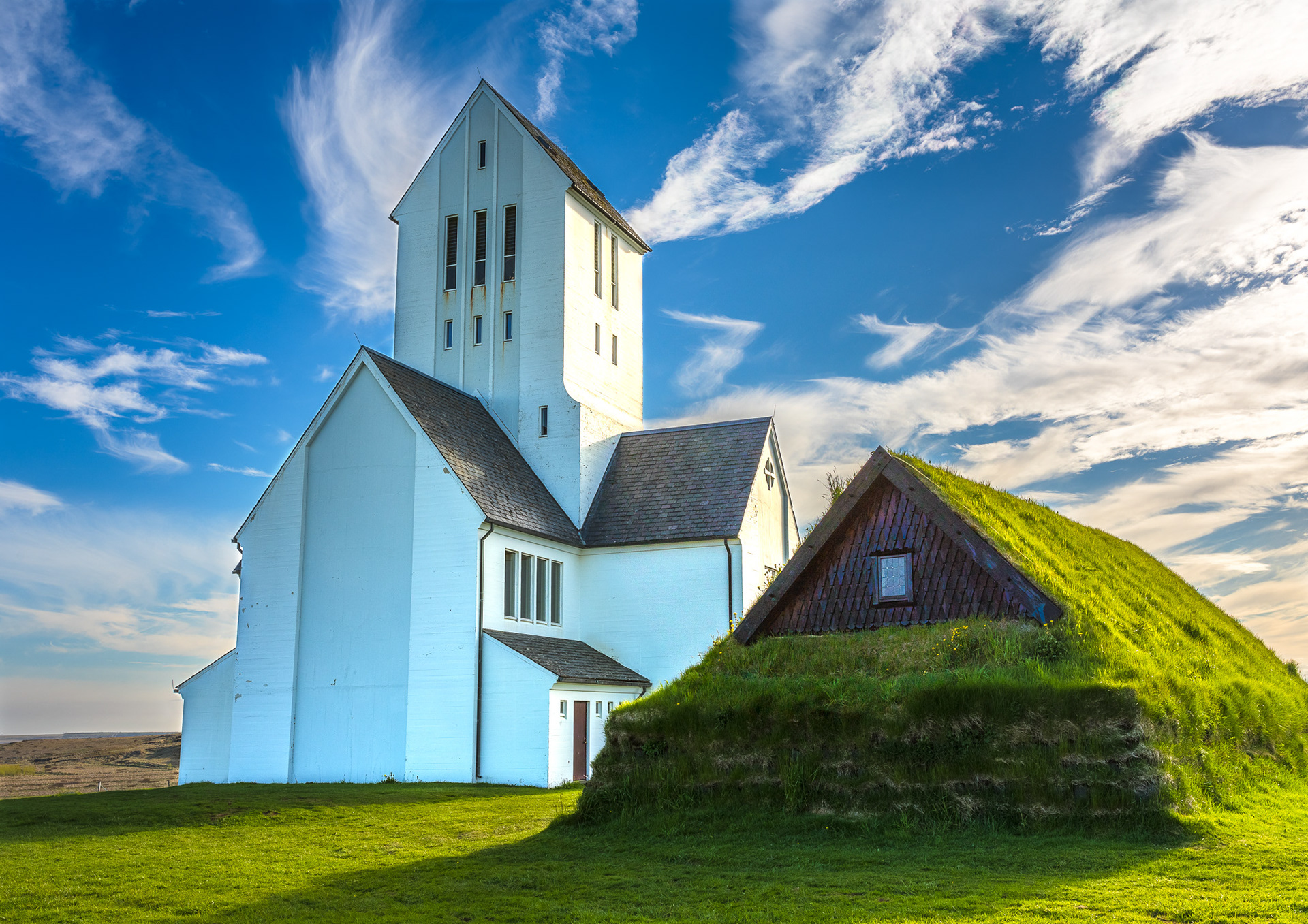 Icelandic Old Meets New