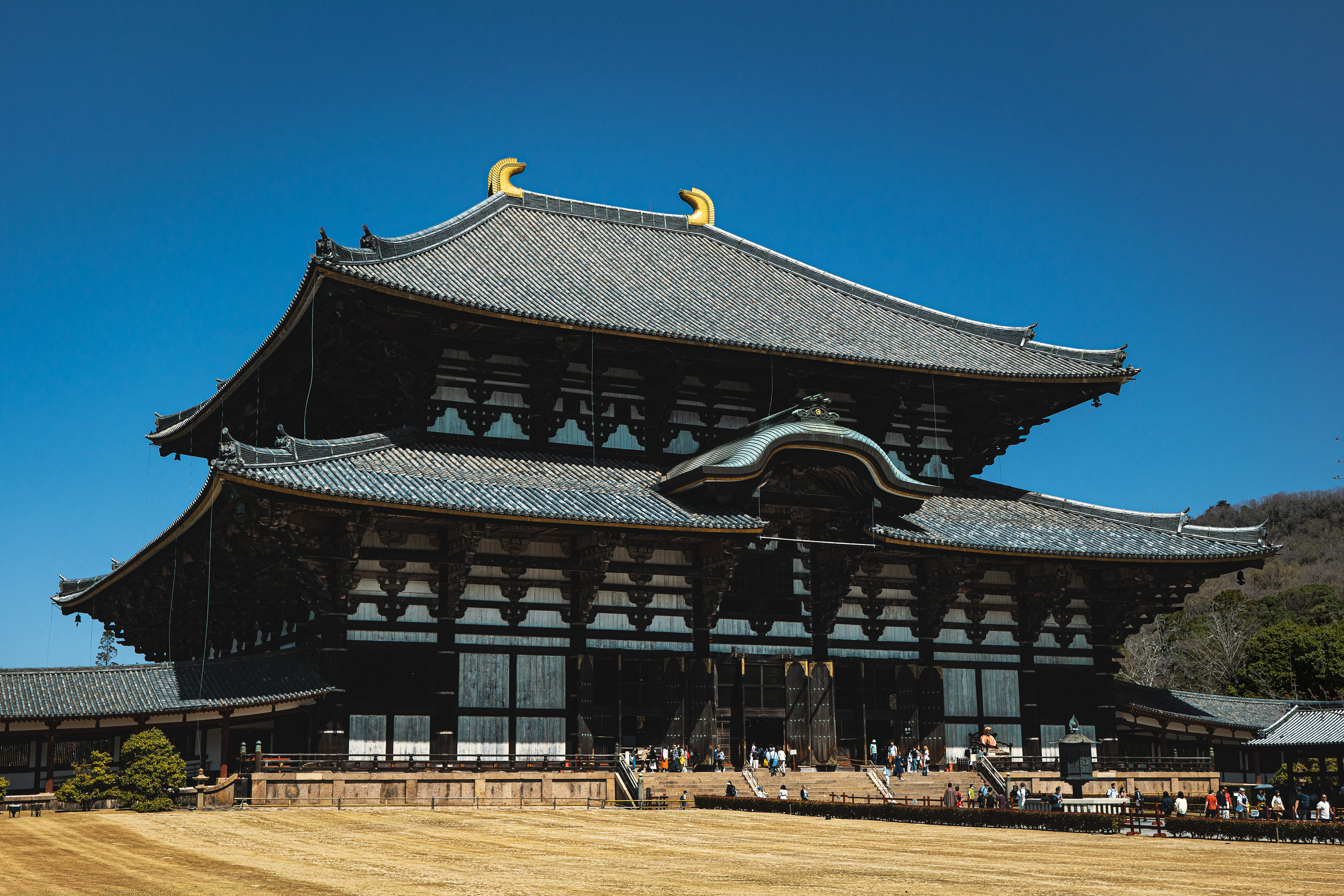 Todai-ji Temple 東大寺 - Built in 752