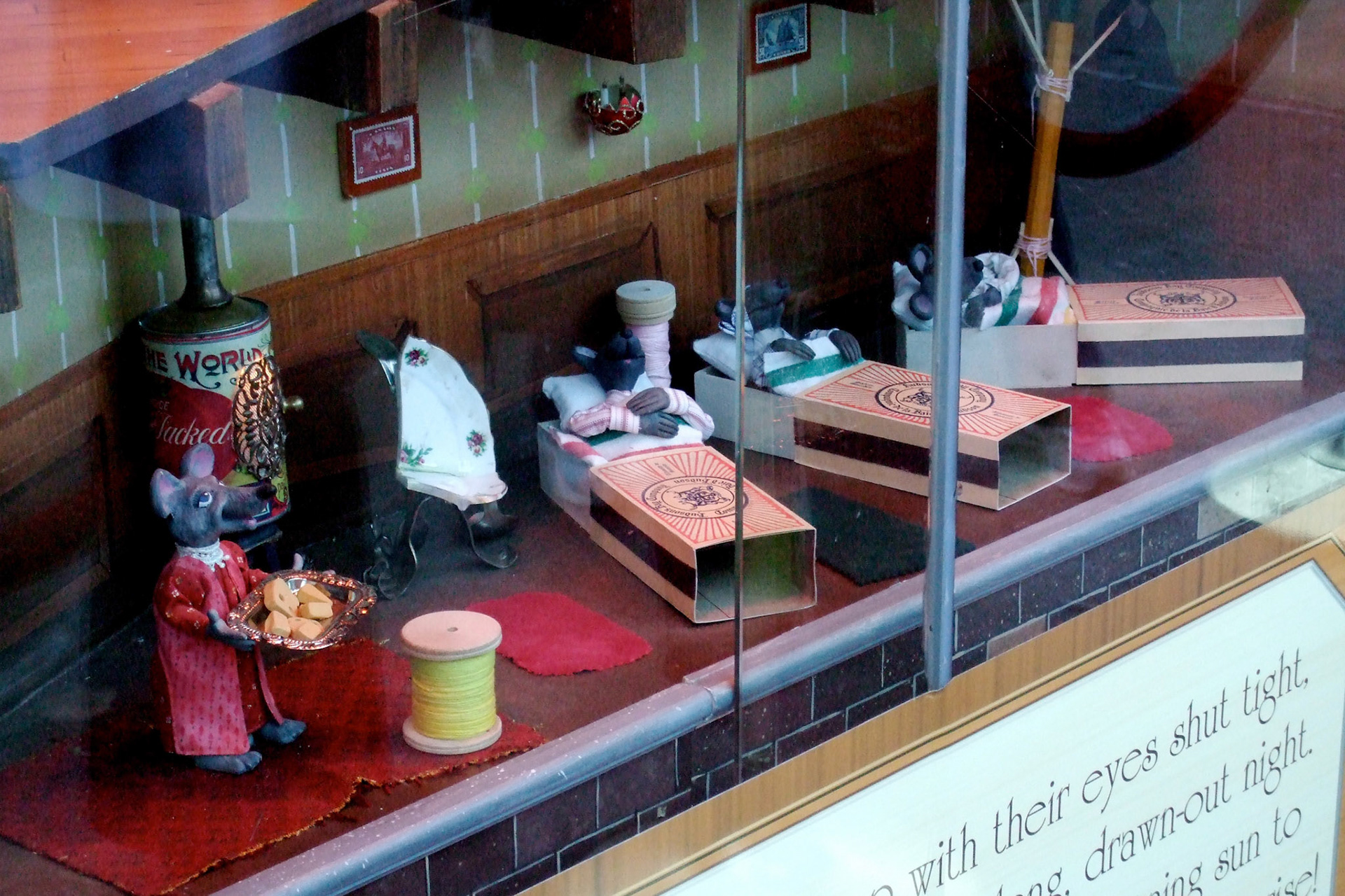 When the Bay Queen Street does Christmas, even the mice have a cozy holiday. Except that their beds are highly flammable!