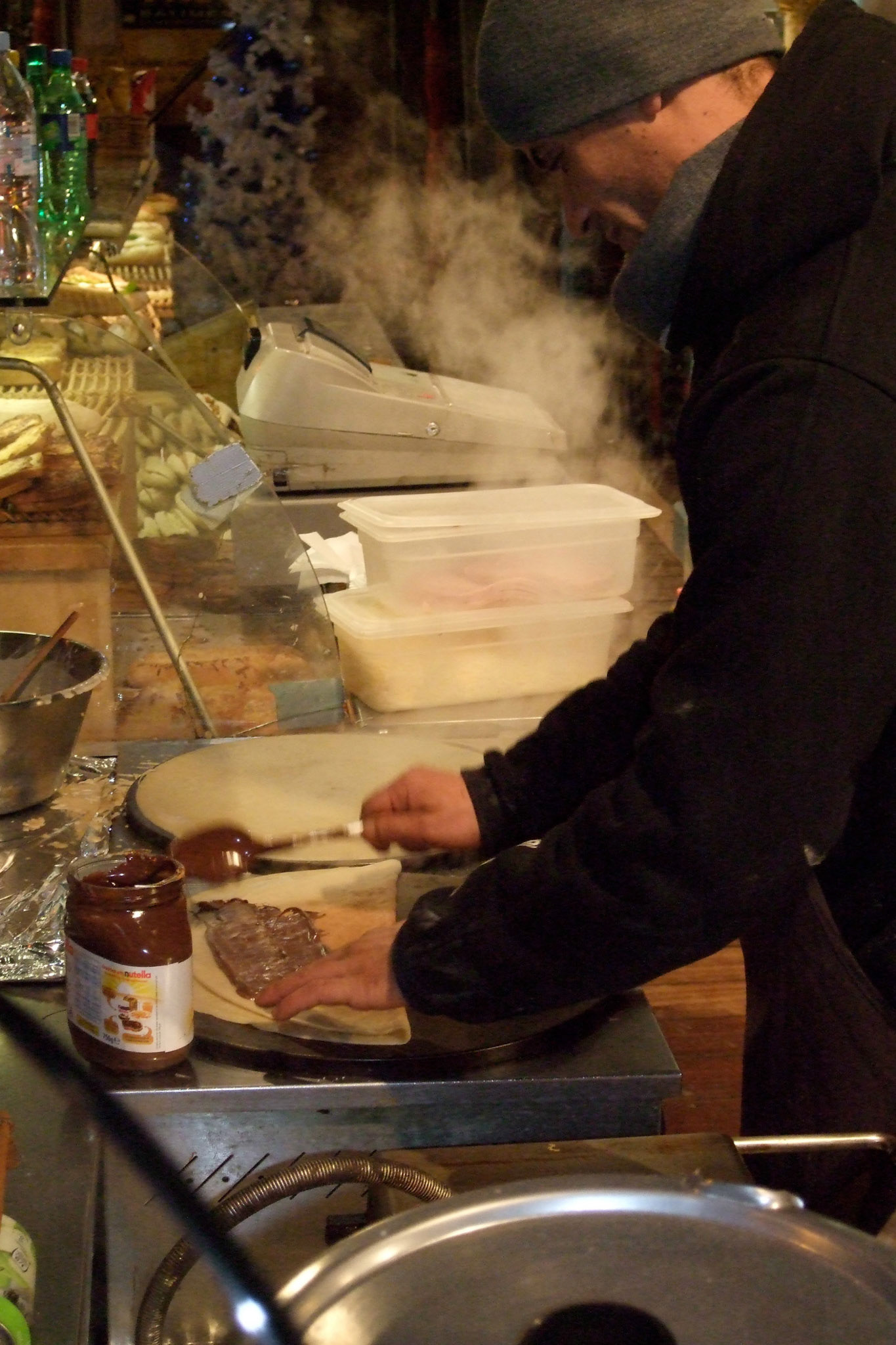Stopped for a late lunch of a delicious Nutella crepe