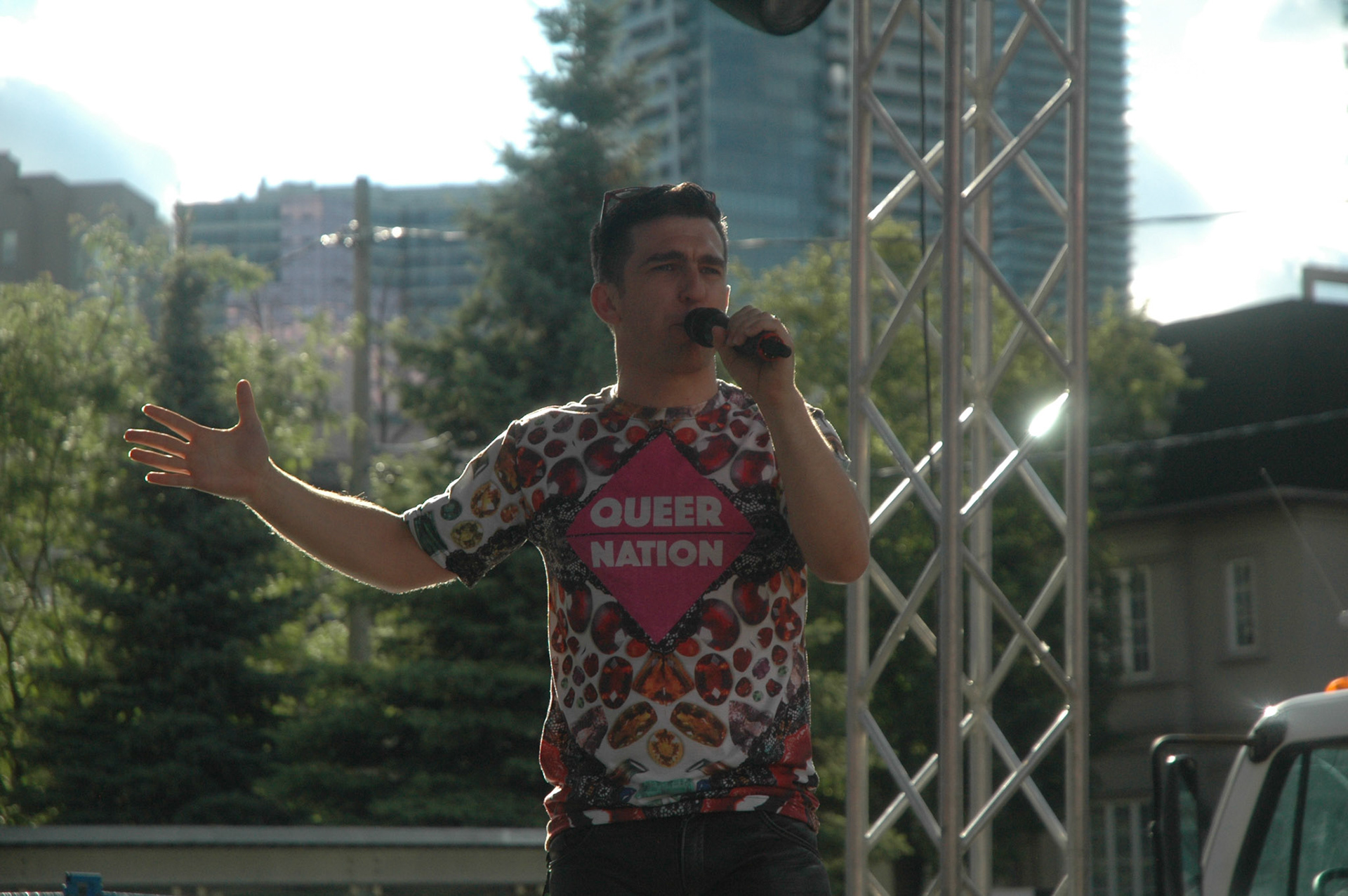 PrideTO_BearGarden_AndrewKaszowski_142