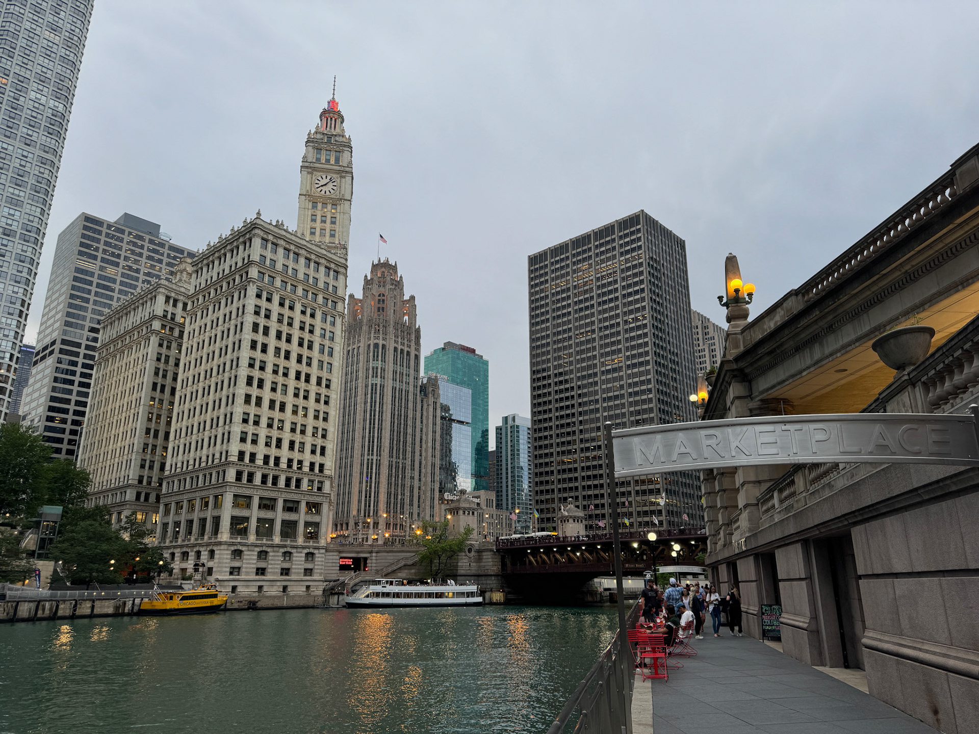 Chicago Riverwalk is a beautiful promenade with many riverfront patios and scenic spots to enjoy.