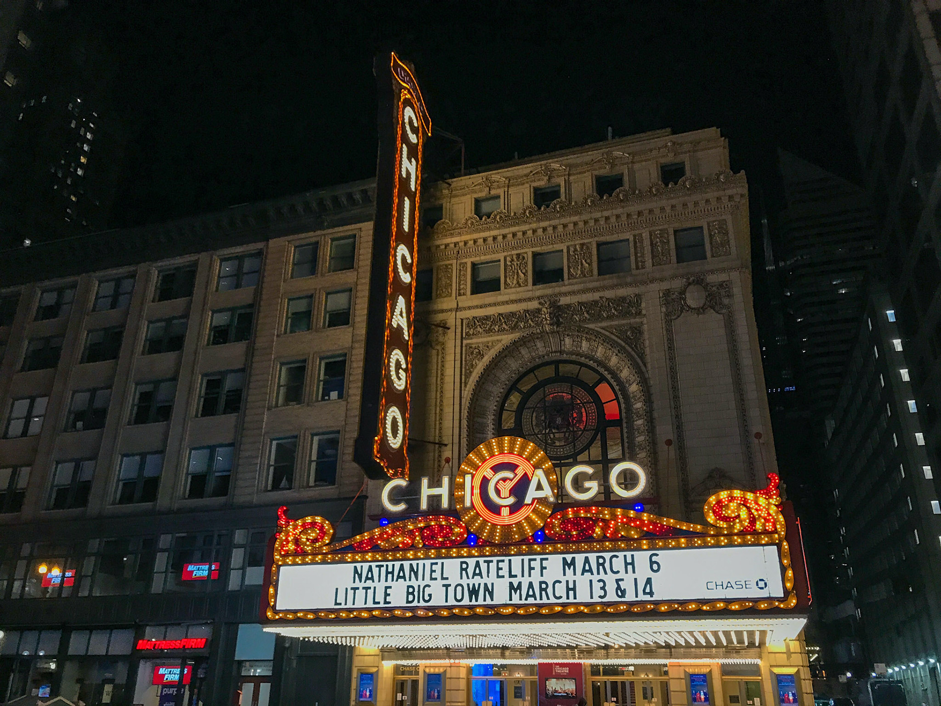 Downtown Chicago by night
