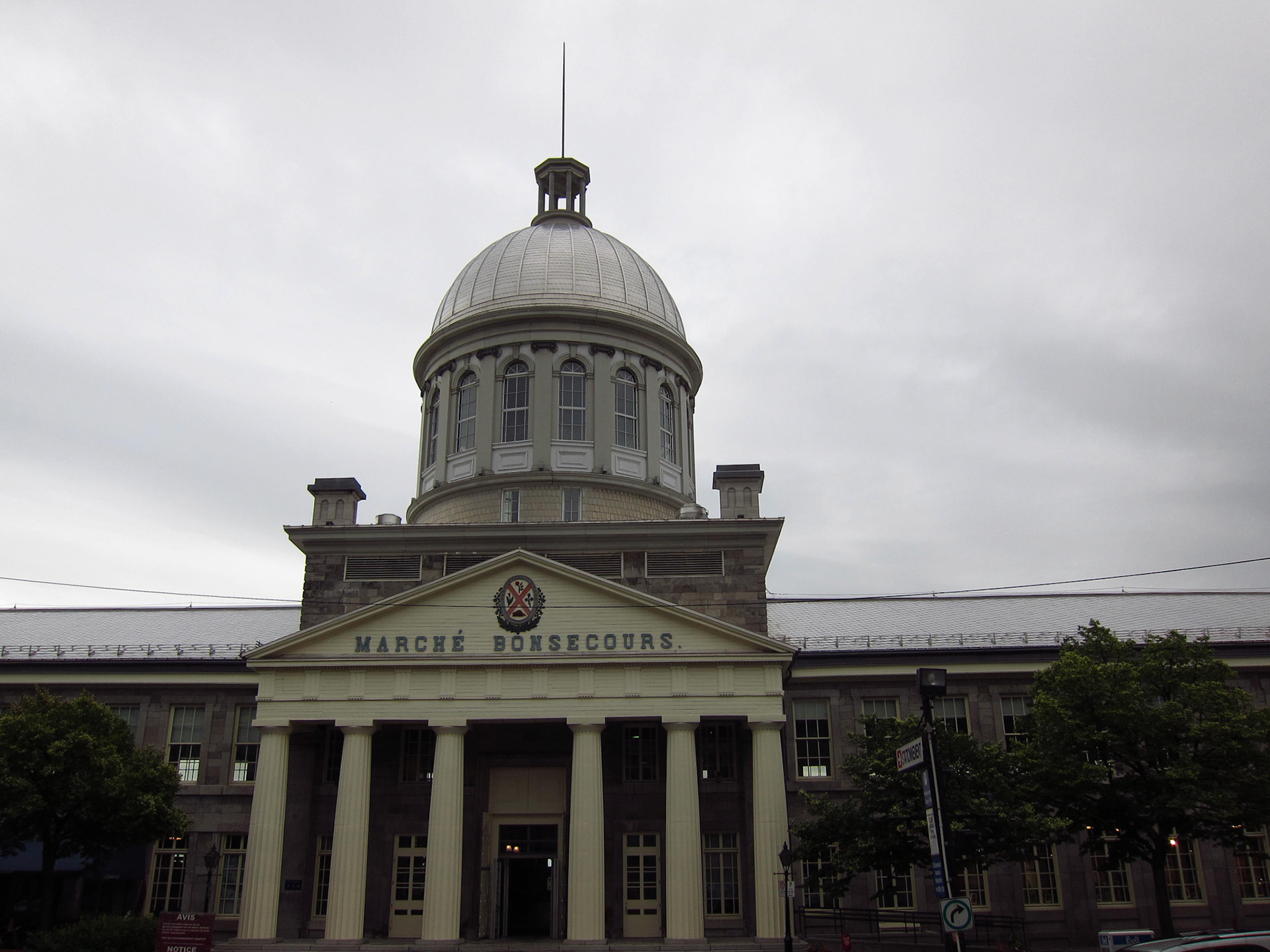 Montreal Day 3: the beautiful dome of the Bonsecours market