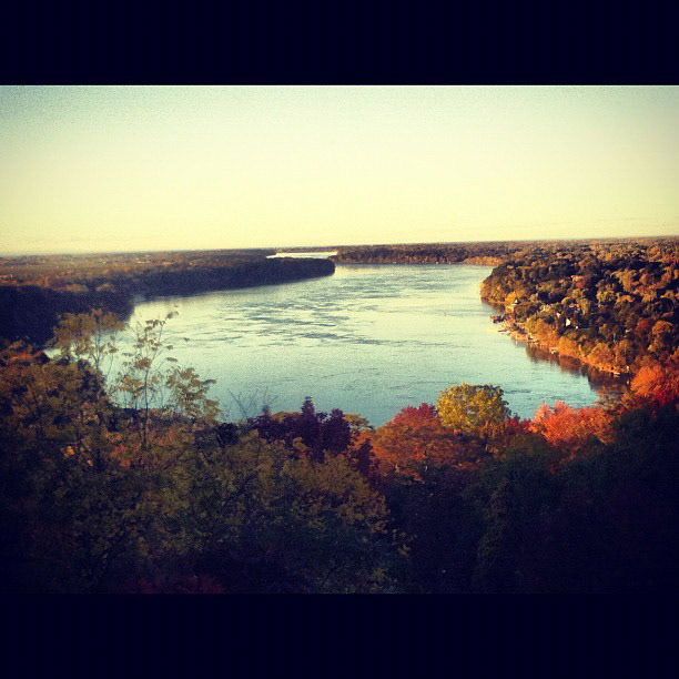 What a spectacular venue for a Fall wedding! Queenston Heights, Niagara River: could see Toronto in the distance