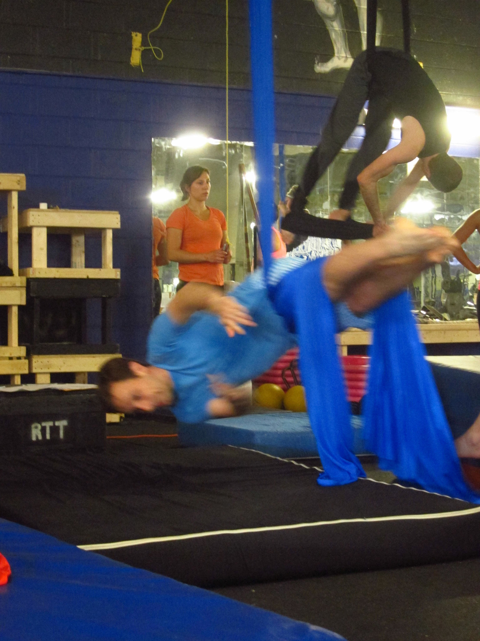 No I'm not falling... actually holding myself in this position