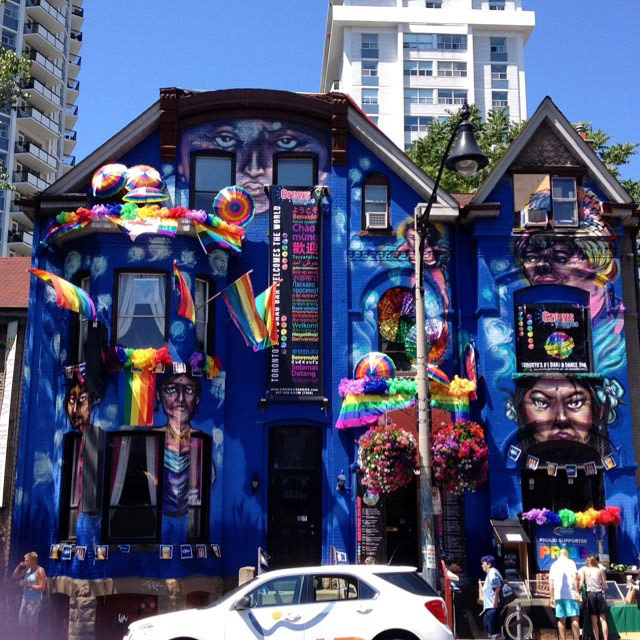 I love how Crews and Tango is done up to the nines for #worldpride