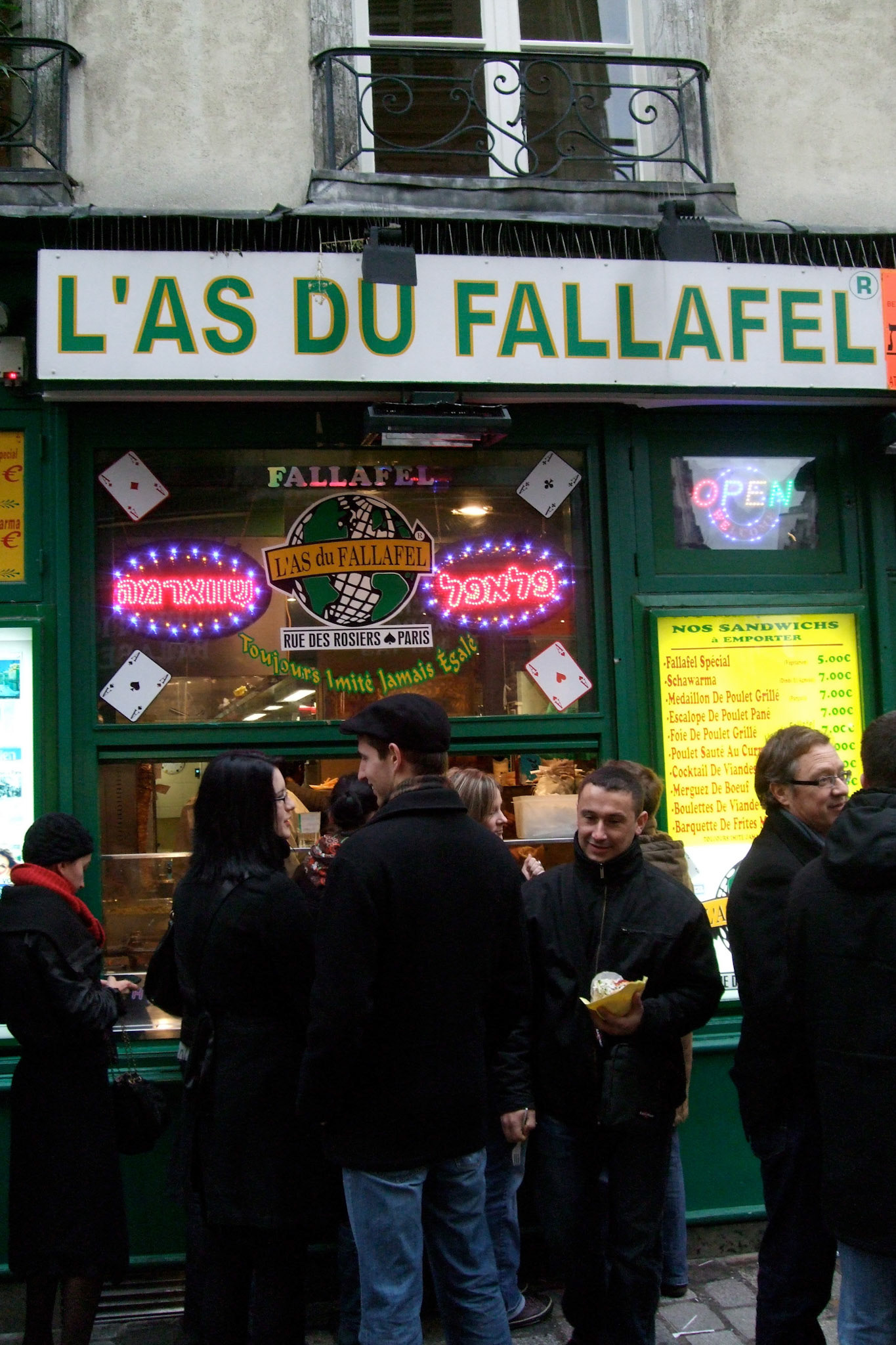 Bella met us for lunch... she recommended this fallafel place