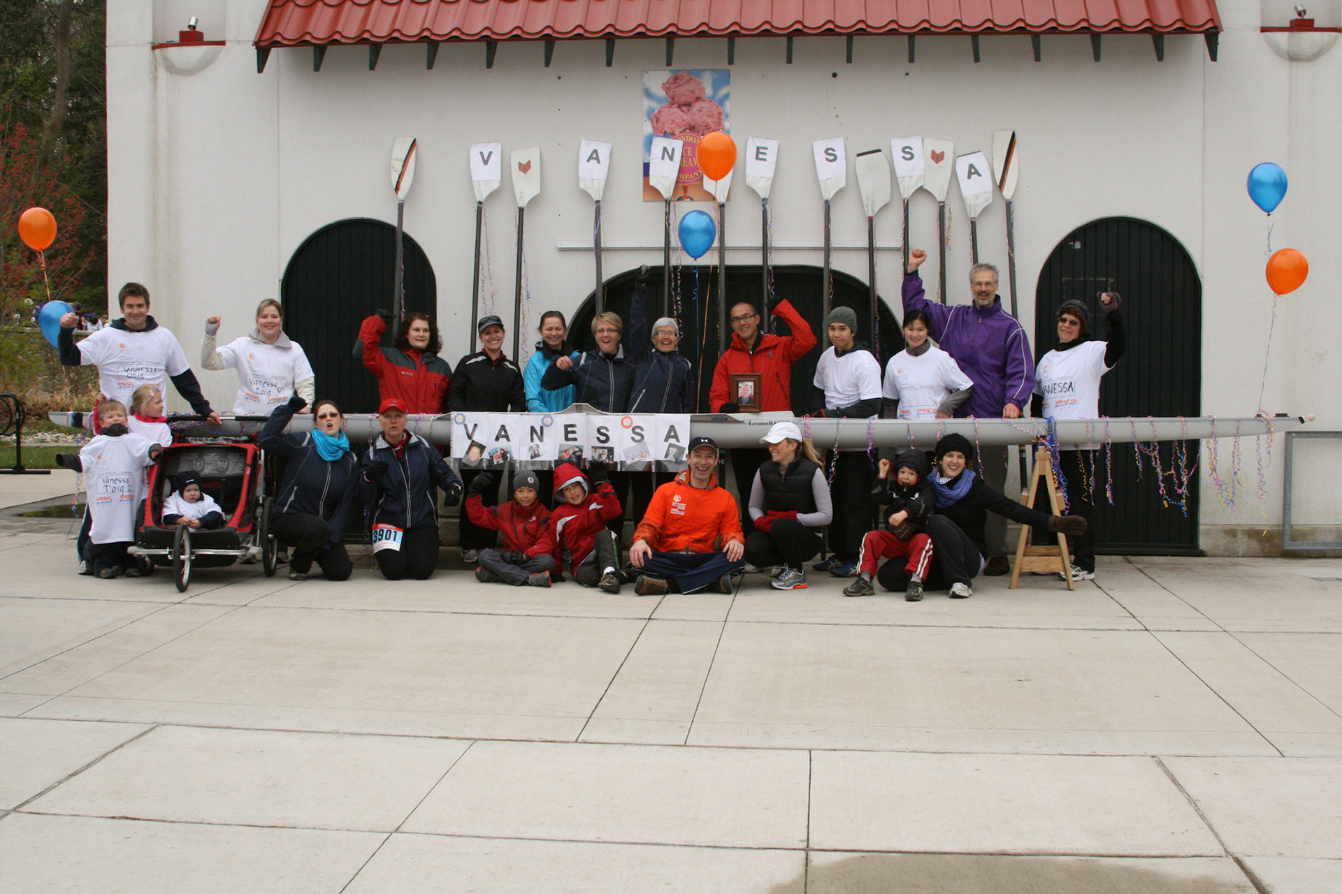 At the starting area - our rowing team, Vanessa's family and friends
