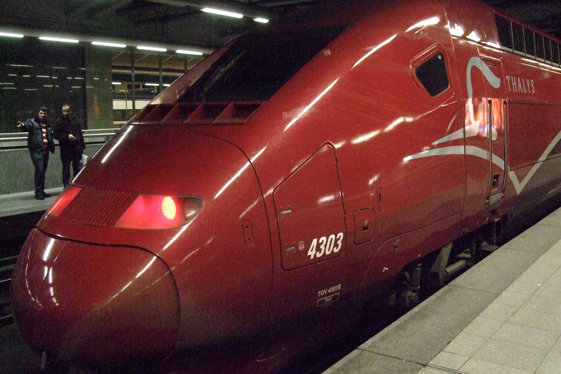 My last full day in Europe before flying home, I decided to visit Brussels, Belgium. Thanks to the high-speed train you can do that for the afternoon!
