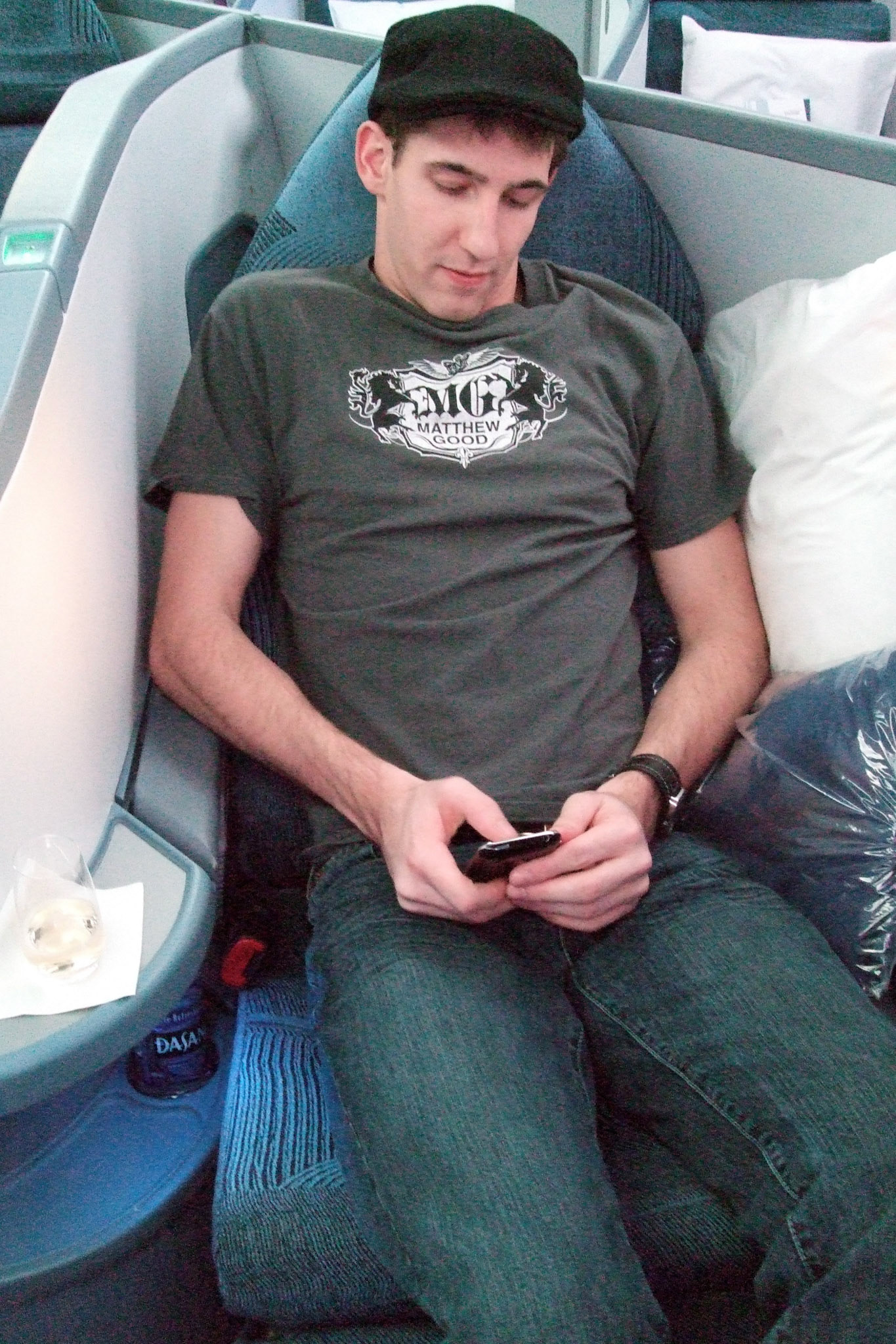 Matt settles in to his first class "executive suite" pod thingy