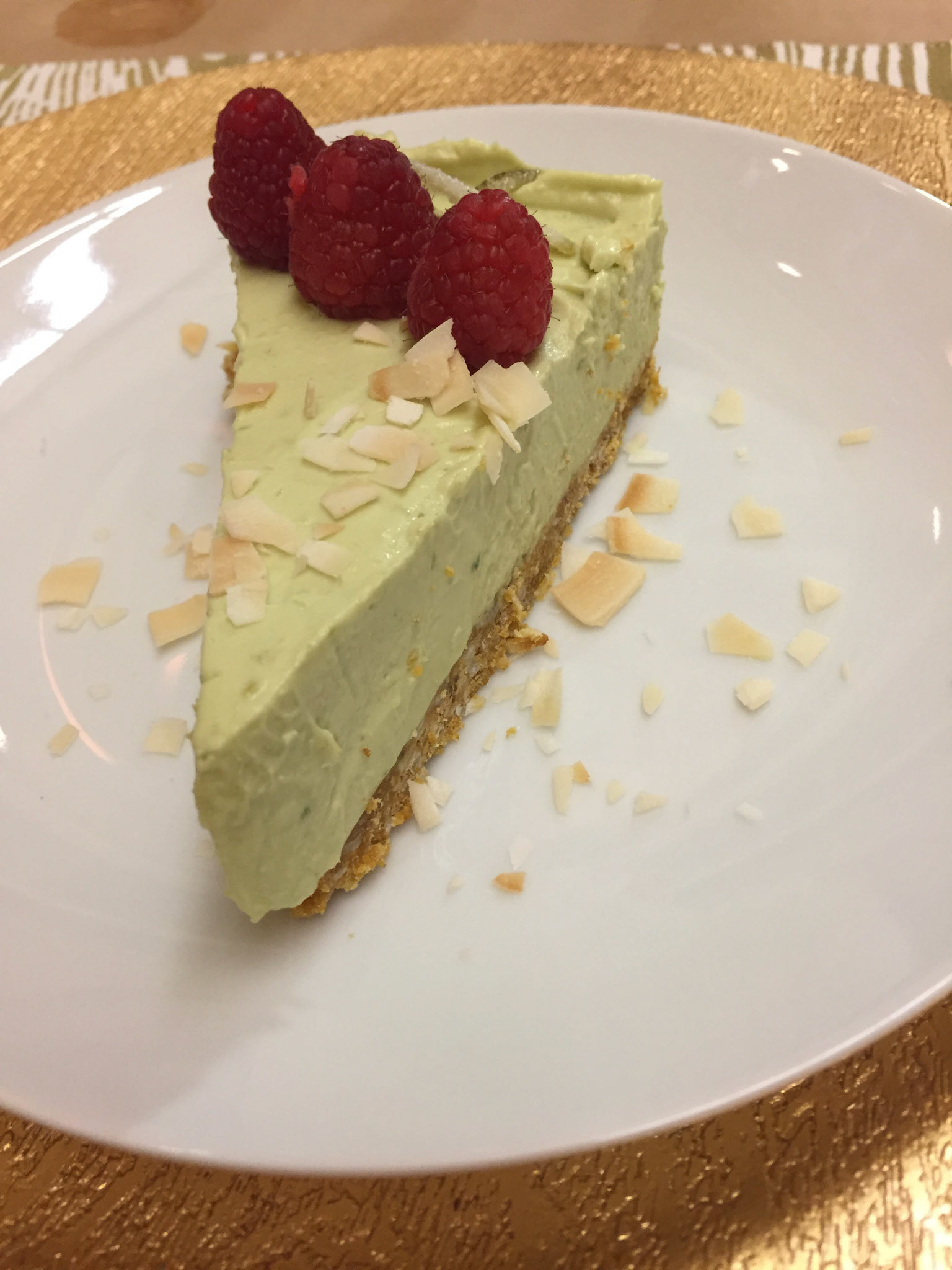 And to finish it all off - festive colours of the avocado lime and cocunut cheesecake