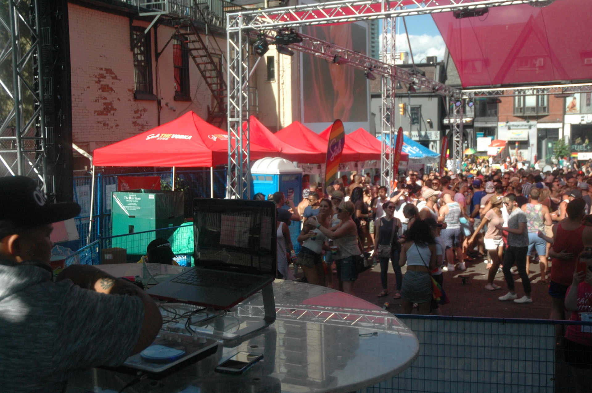 PrideTO_BearGarden_AndrewKaszowski_090