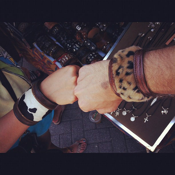 Fist-bump if you love Montreal! (w/ @JanicGorayeb)