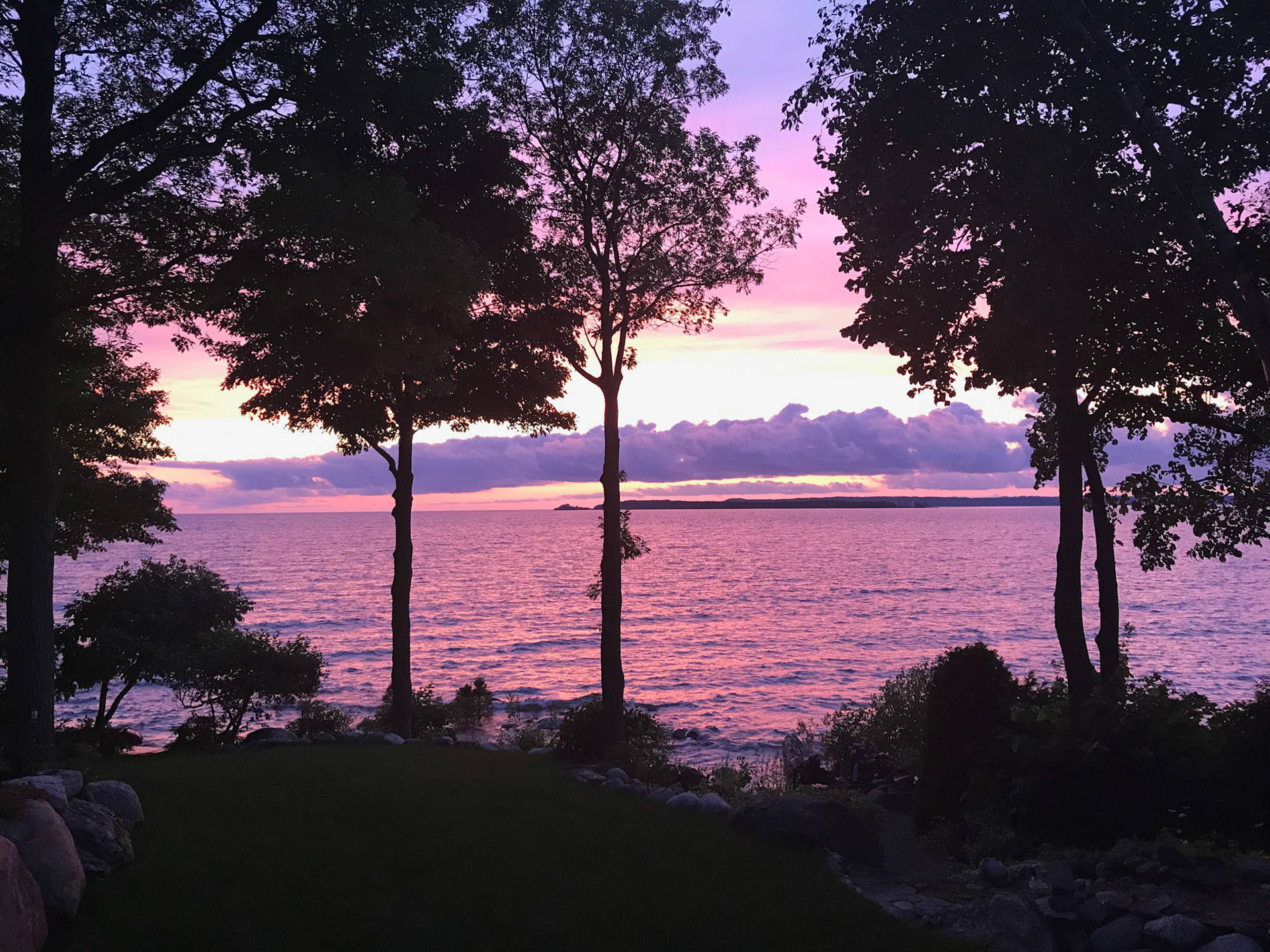 We all need our rest  The sun reminds us as it sets every day... rest gives us the energy to rise again tomorrow.  Goodnight dear ones!