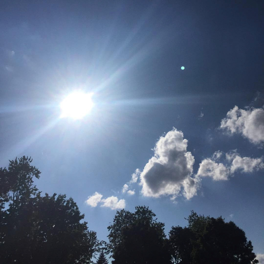 Sunny day, sweeping the clouds away... #ldnont #nofilter