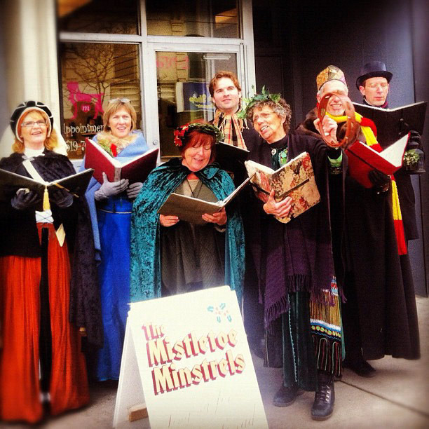 The Mistletoe Minstrels brought the Christmas spirit to Old East Village. Such fun!! (w/ @jordan_102)