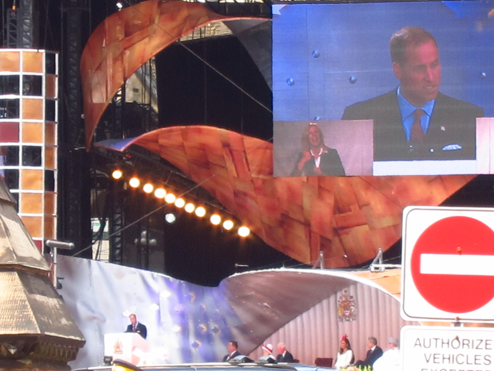 Of course, the crowds in Ottawa were enormous to take in the visit of Will &amp; Kate. Prince William speaking