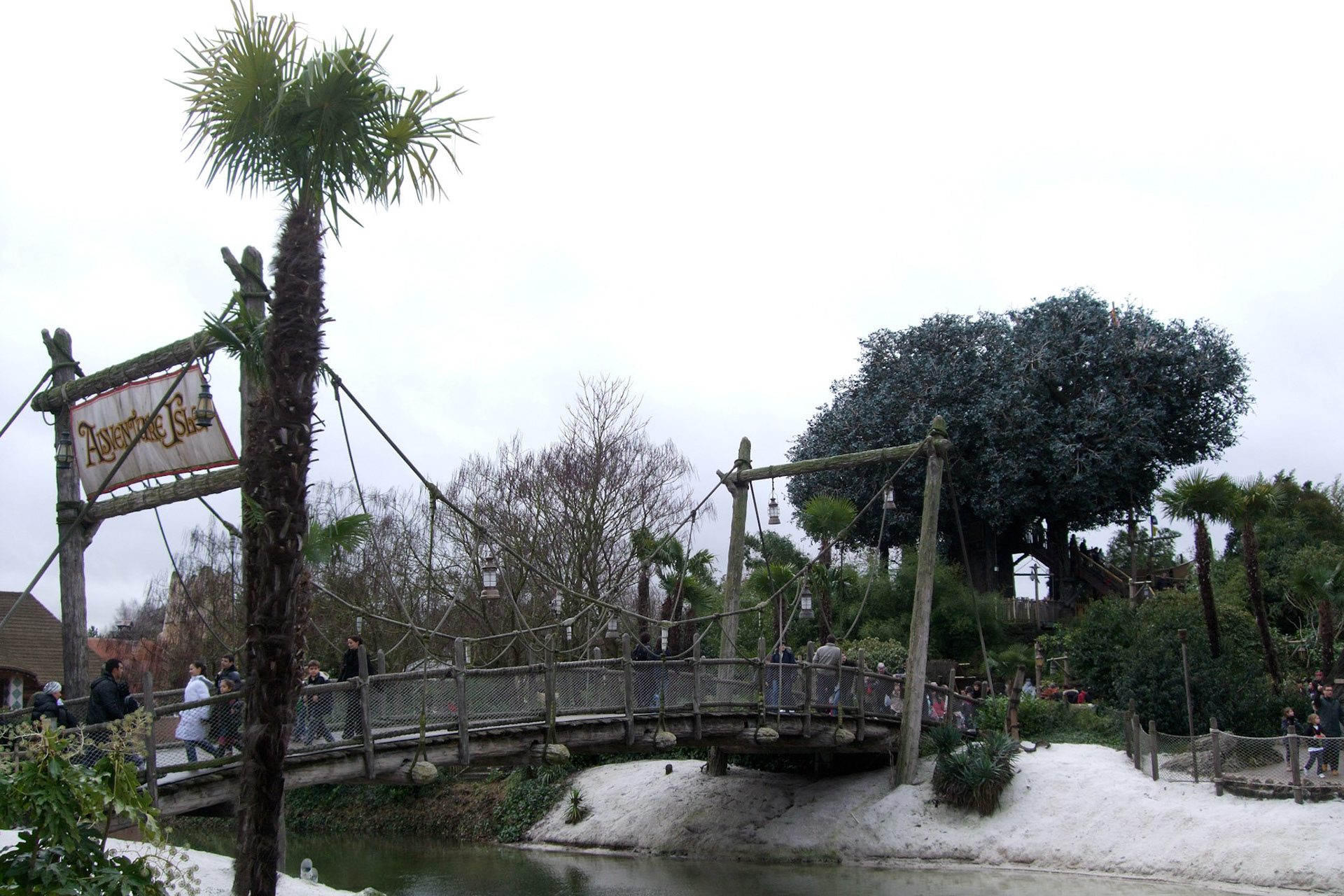 Disneyland Scenery. Disneyland Paris is like Disney World but with worse weather.