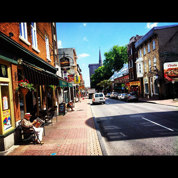 Final day in Quebec City. Quiz: how many perfect things can you spot in this urban scene?