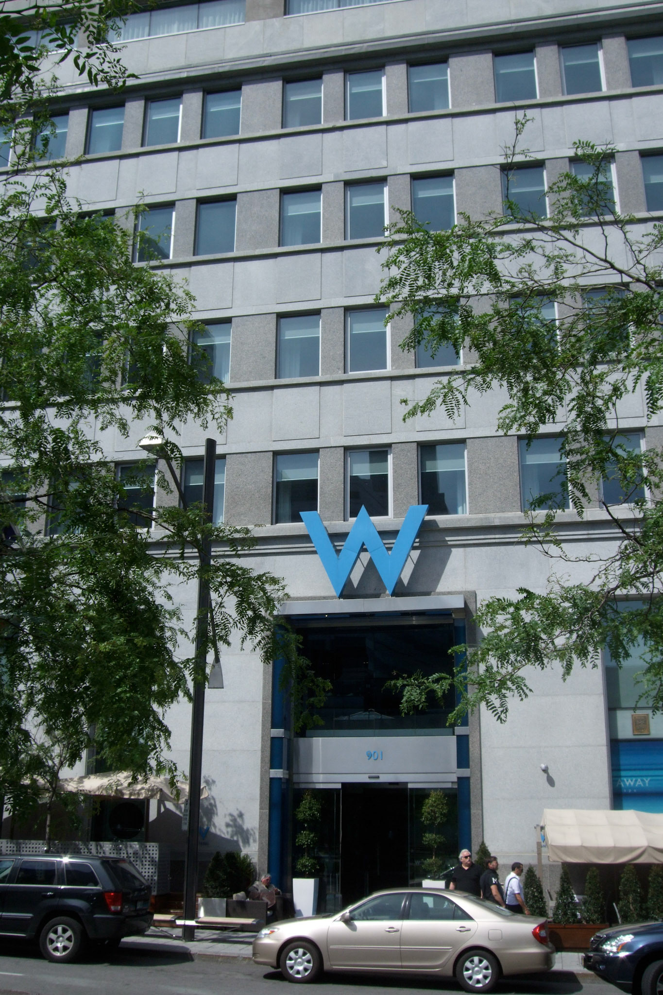 I got an awesome deal through Via on the W Hotel Montreal. Just wait to see how insane this hotel is