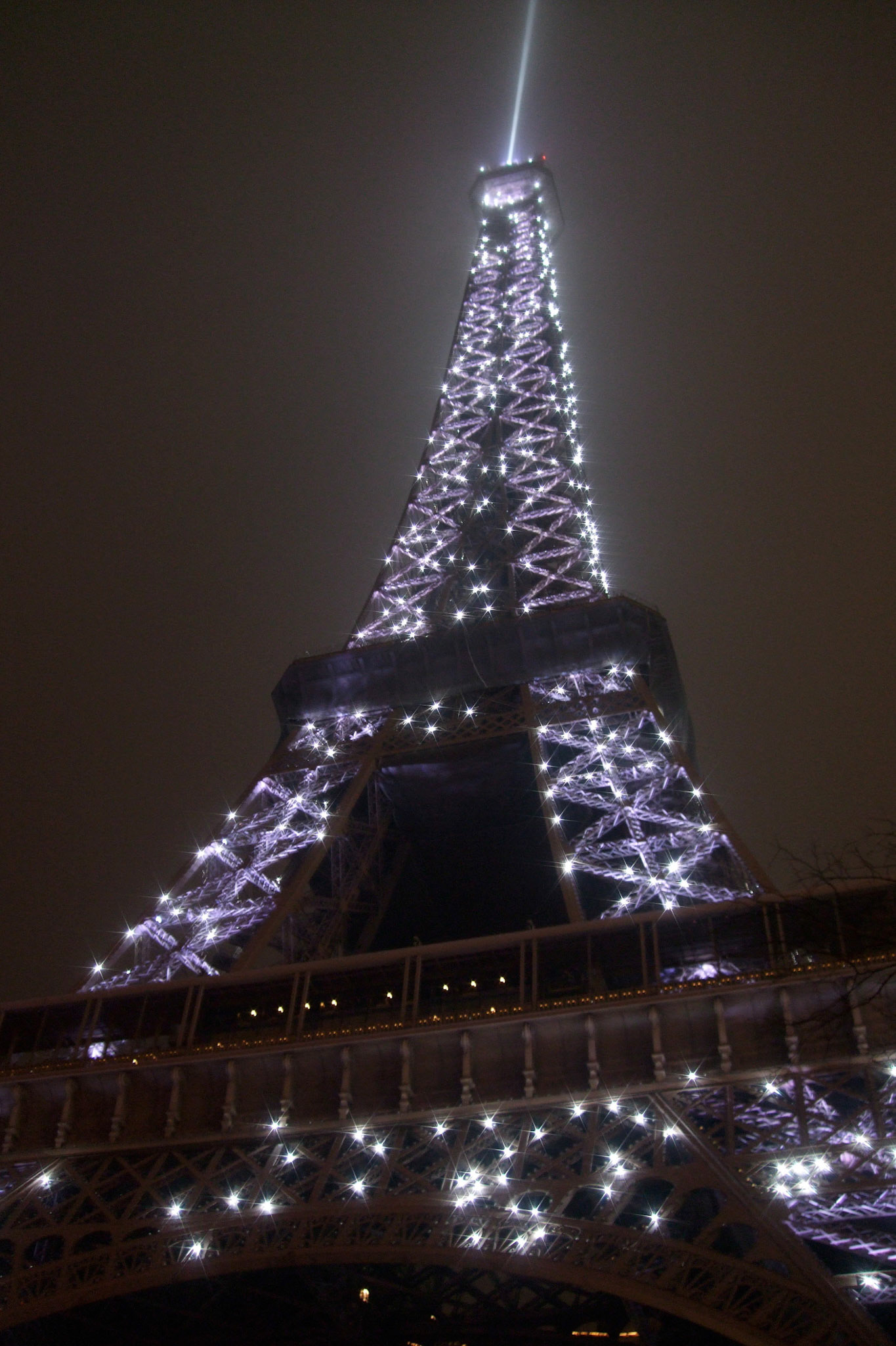 Ringing in 2010 at the Eiffel Tower