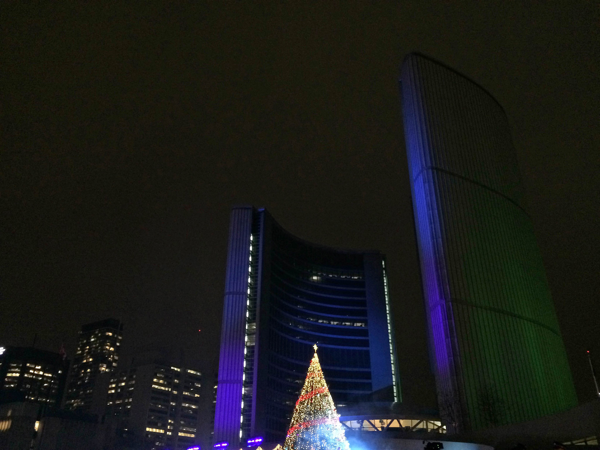 The iconic architecture of Toronto City Hall