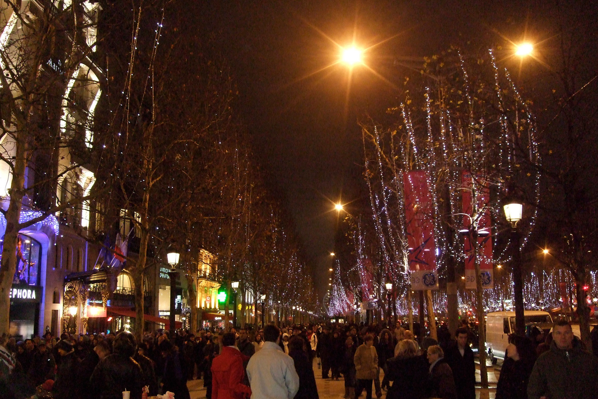 Lots of people along the Champs Elysees getting ready to celebrate New Years
