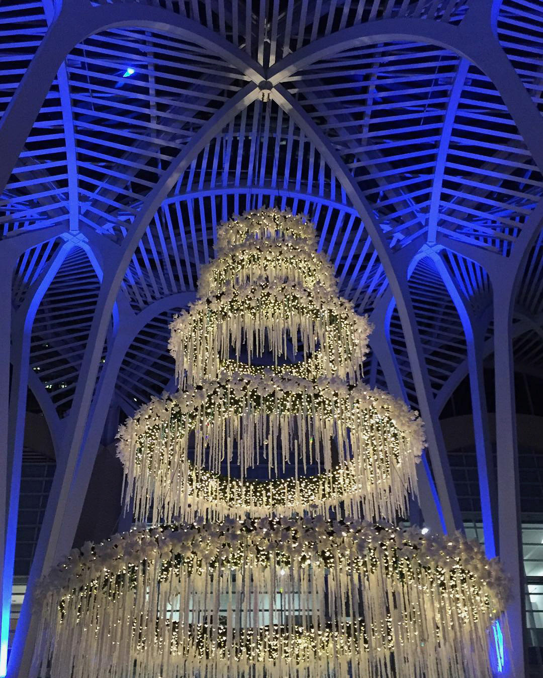 Floating Christmas tree at Brookfield Place