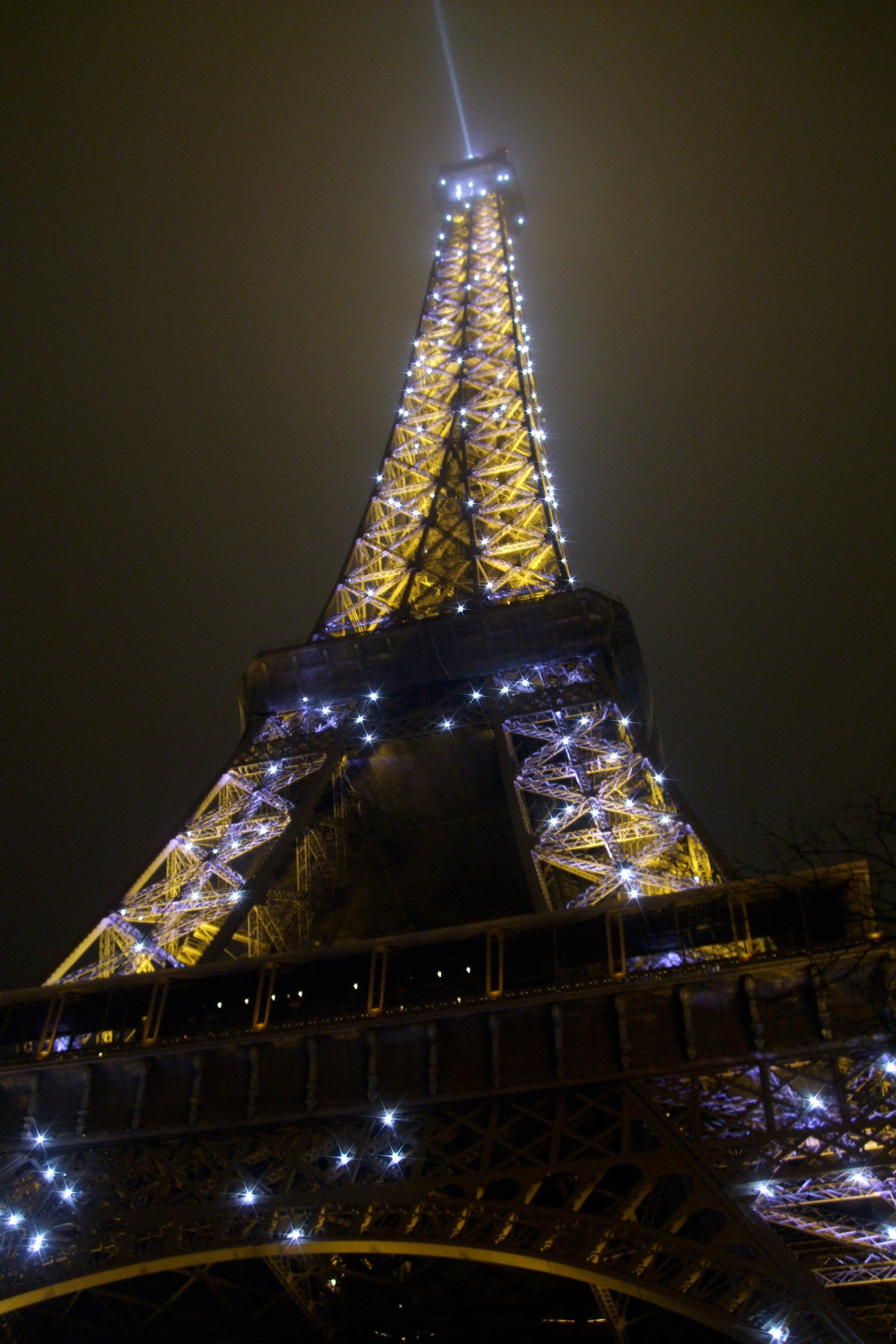 Ringing in 2010 at the Eiffel Tower with amazing light effects but no fireworks