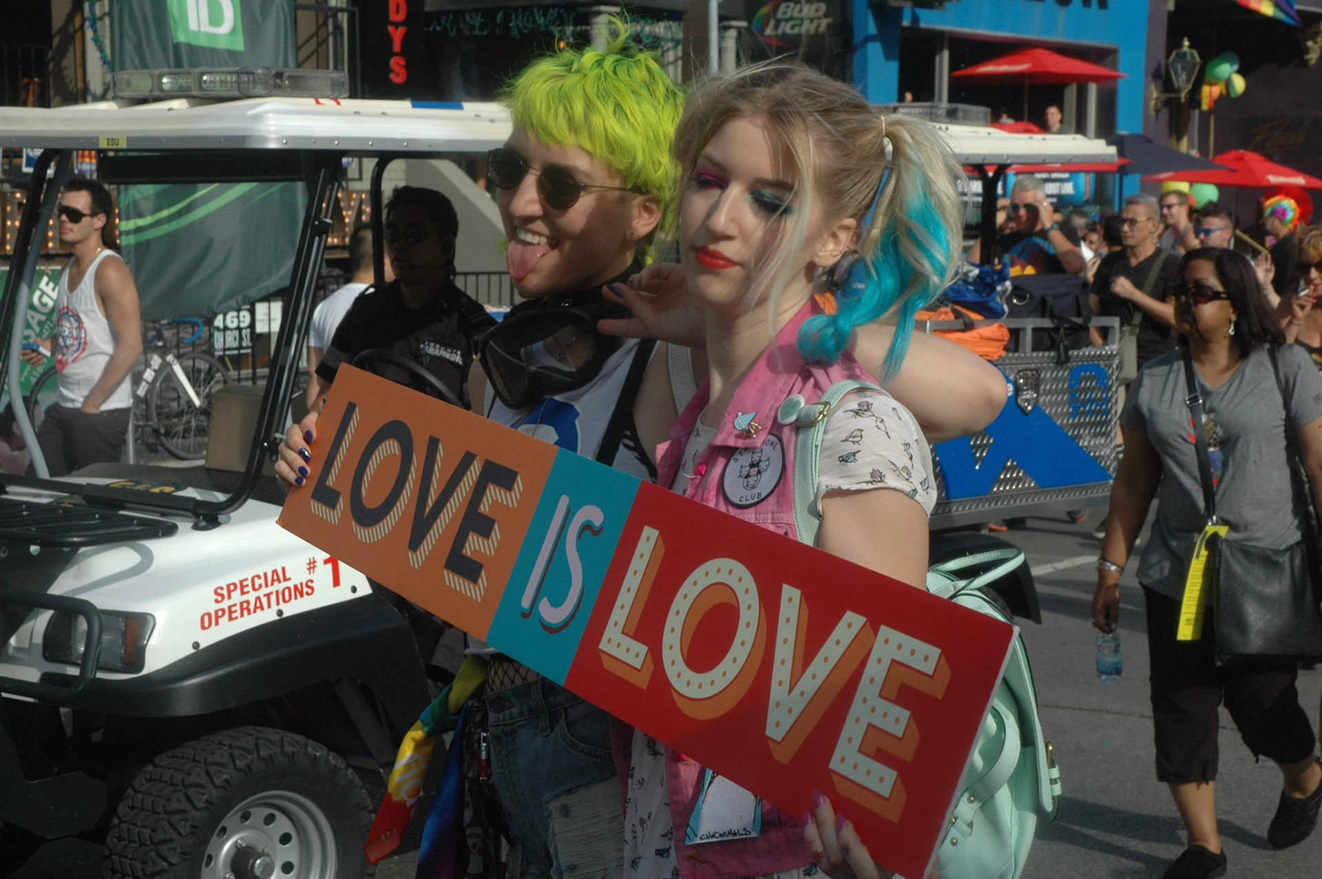Pride Toronto 2016 - Out &amp; About On Church Street