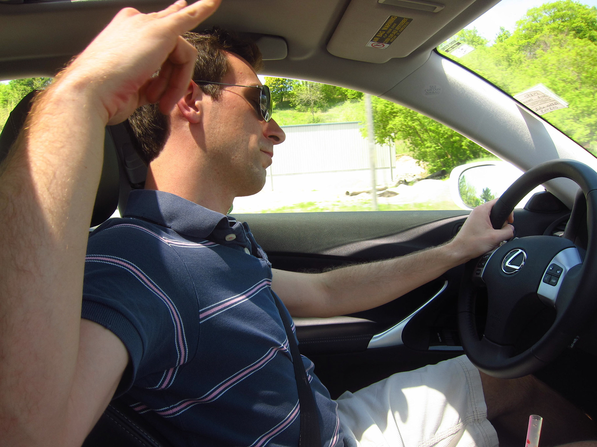 Taking the wheel of the Lexus: senic road trip to Ottawa and Kingston begins