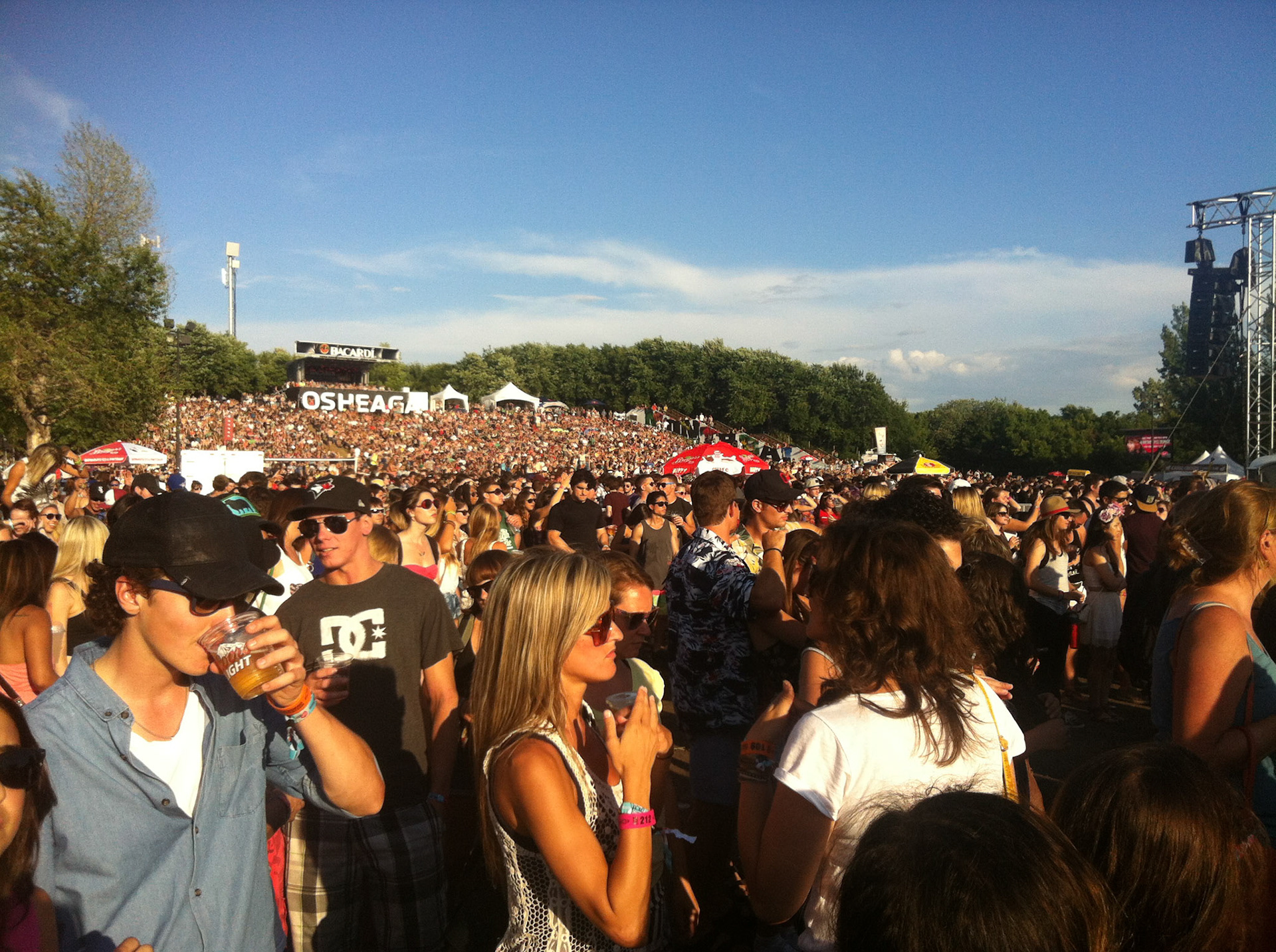 The crowds at the main stage at Osheaga