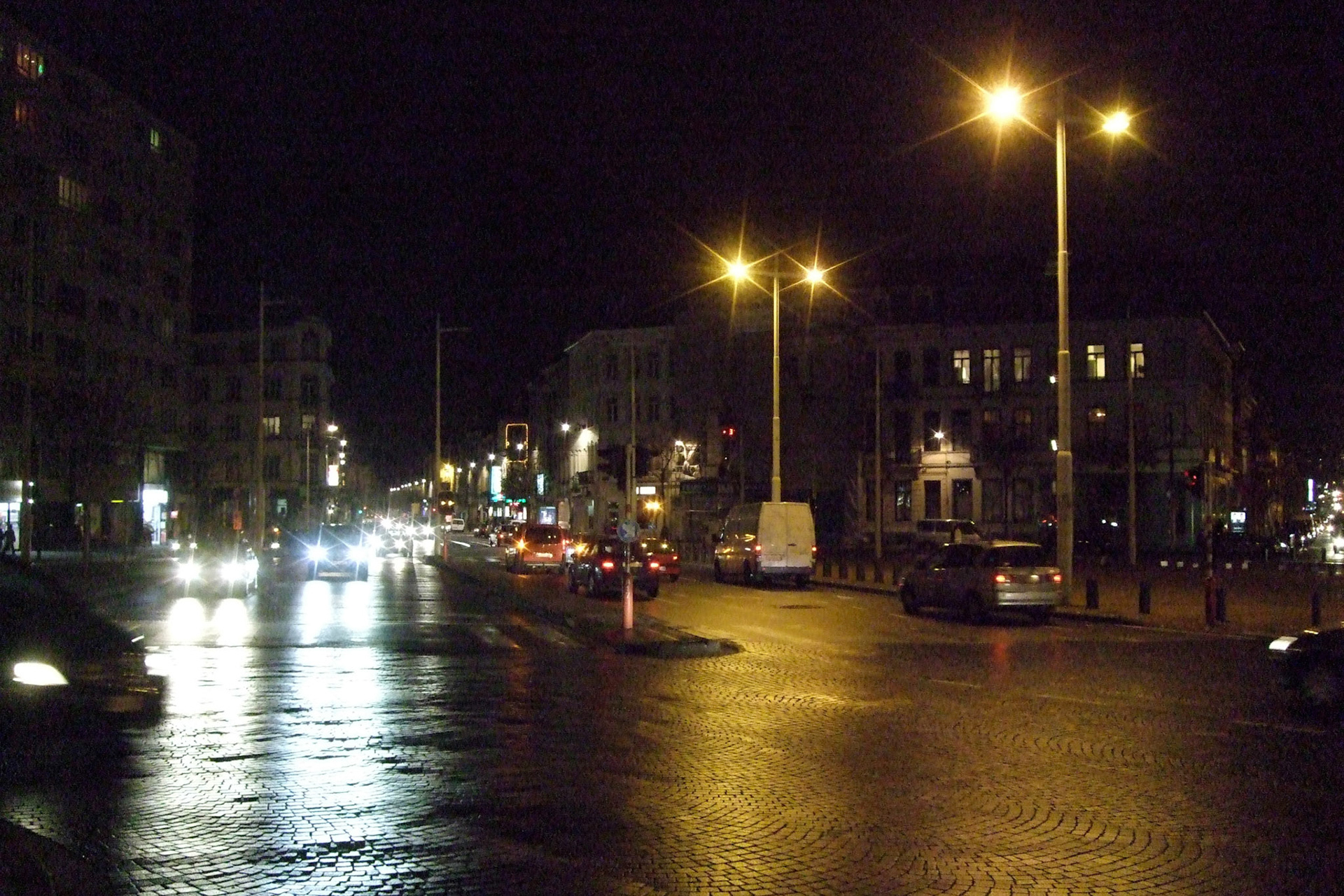 Arrived in Brussels at about 5pm; already night! The train station wasn't located in a very touristy area; so I wandered around looking for sights