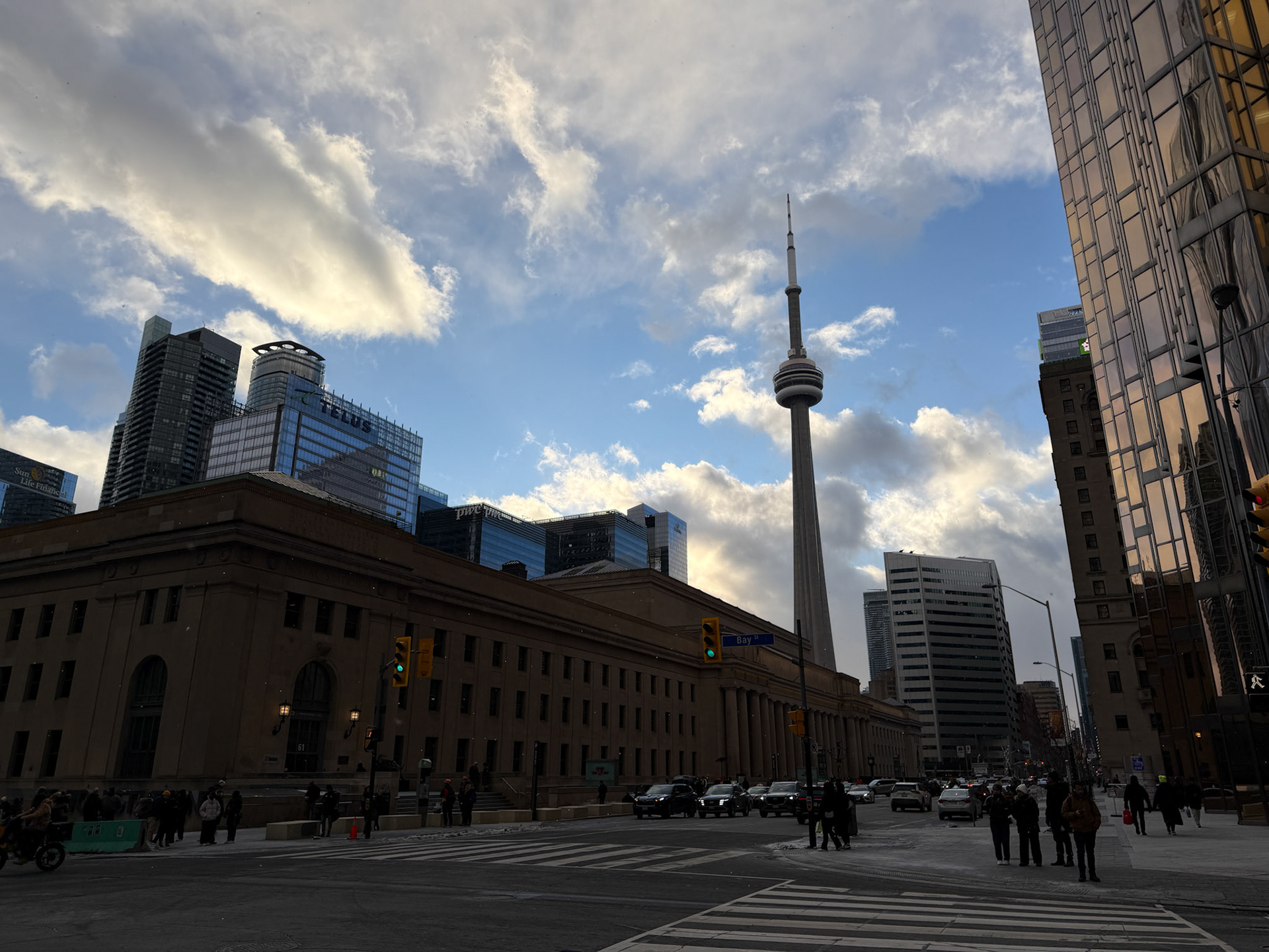 Front Street &amp; Union Station Toronto - Dec 30, 2025