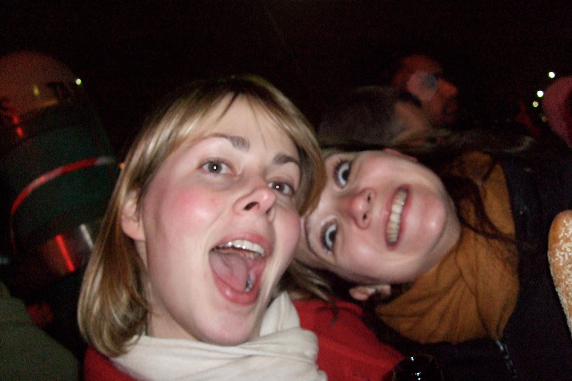 Mara and Tamara met with a colleague of theirs from Holland who was also spending New Years in Paris