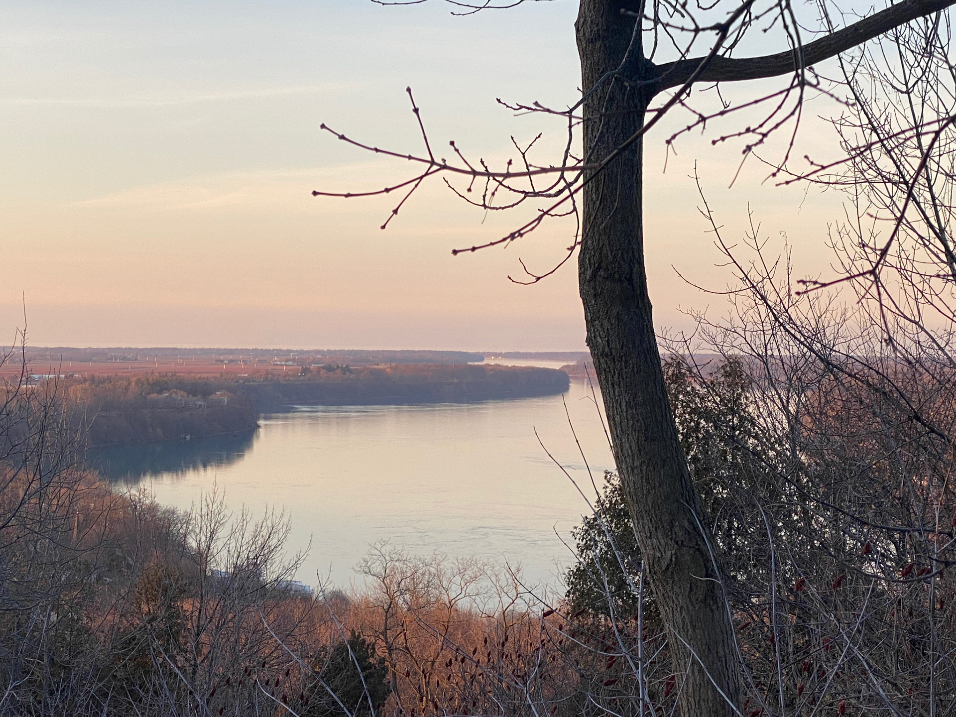 The views of the Niagara River valley from the Escarpment at the Queenston Heights are absolutely stunning