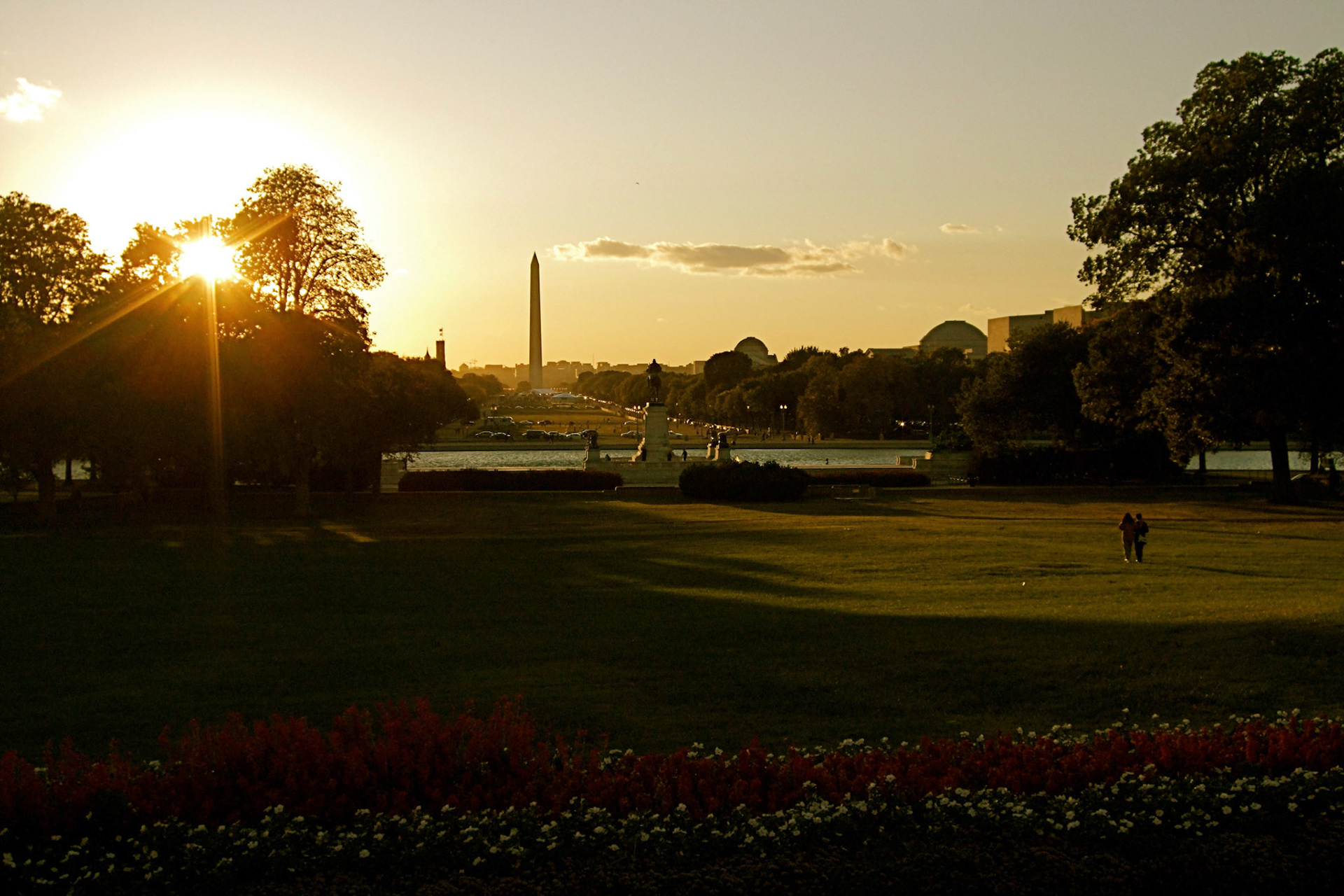 Incredible Fall sunset over the National Mall