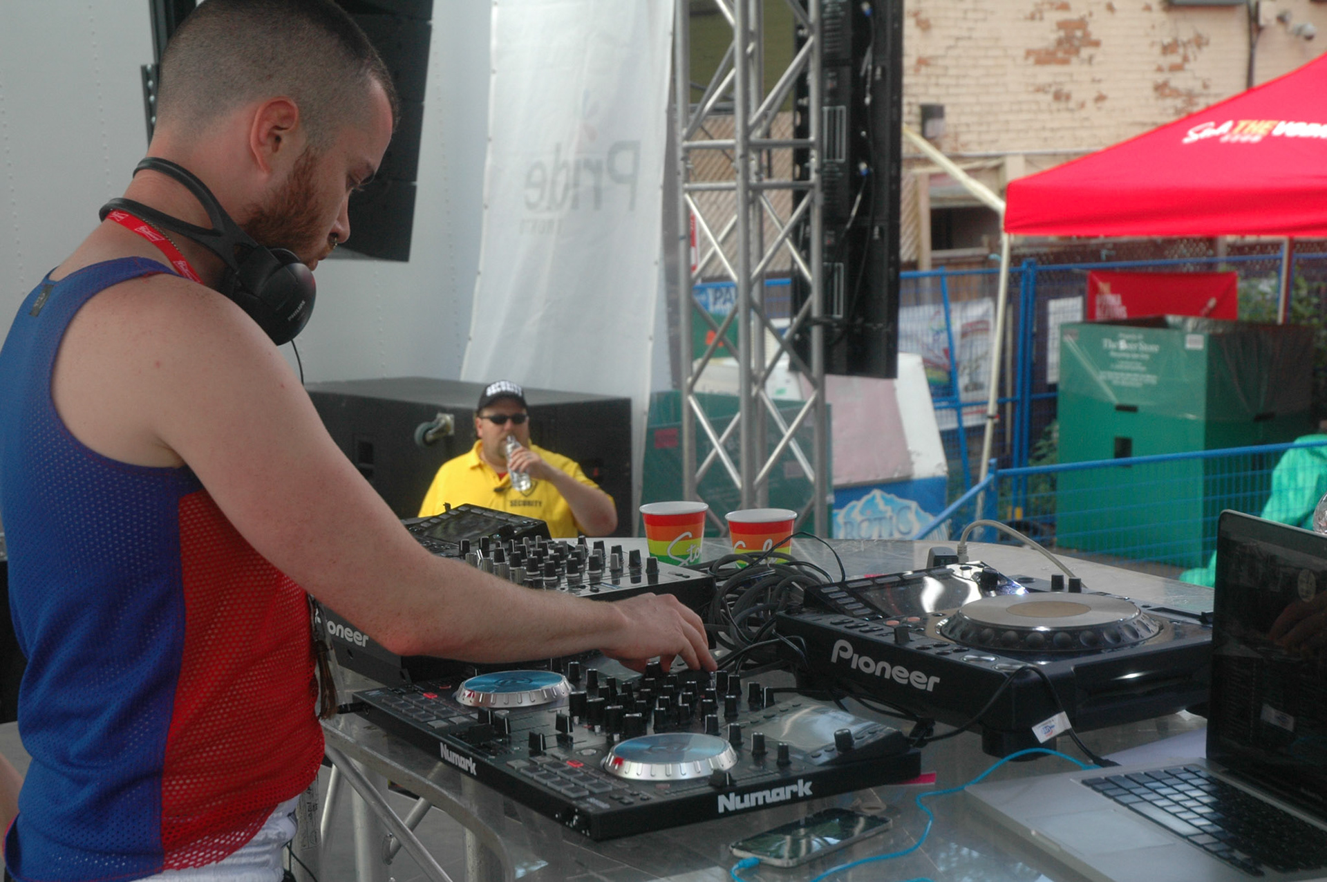 PrideTO_BearGarden_AndrewKaszowski_011