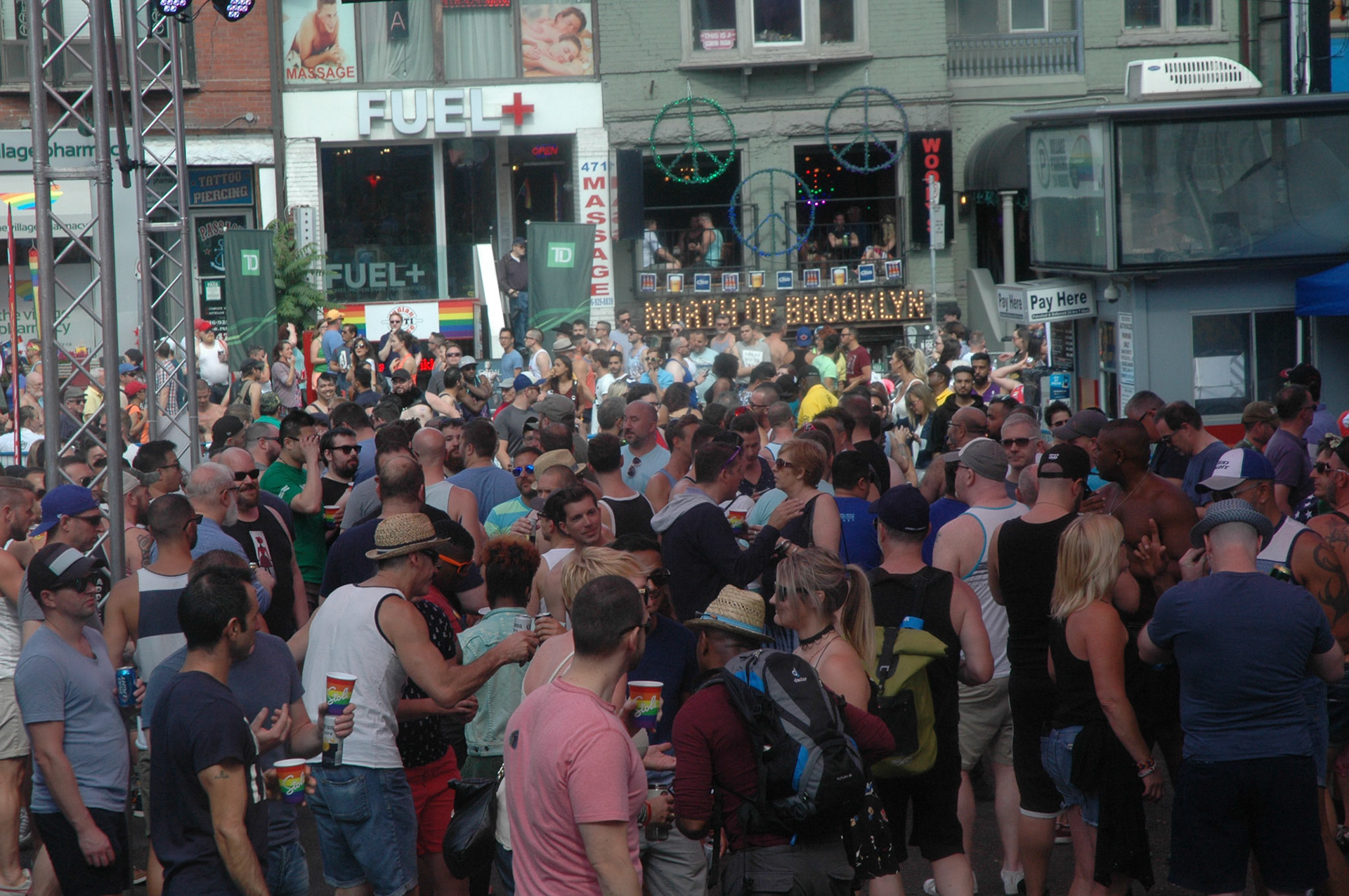 PrideTO_BearGarden_AndrewKaszowski_023