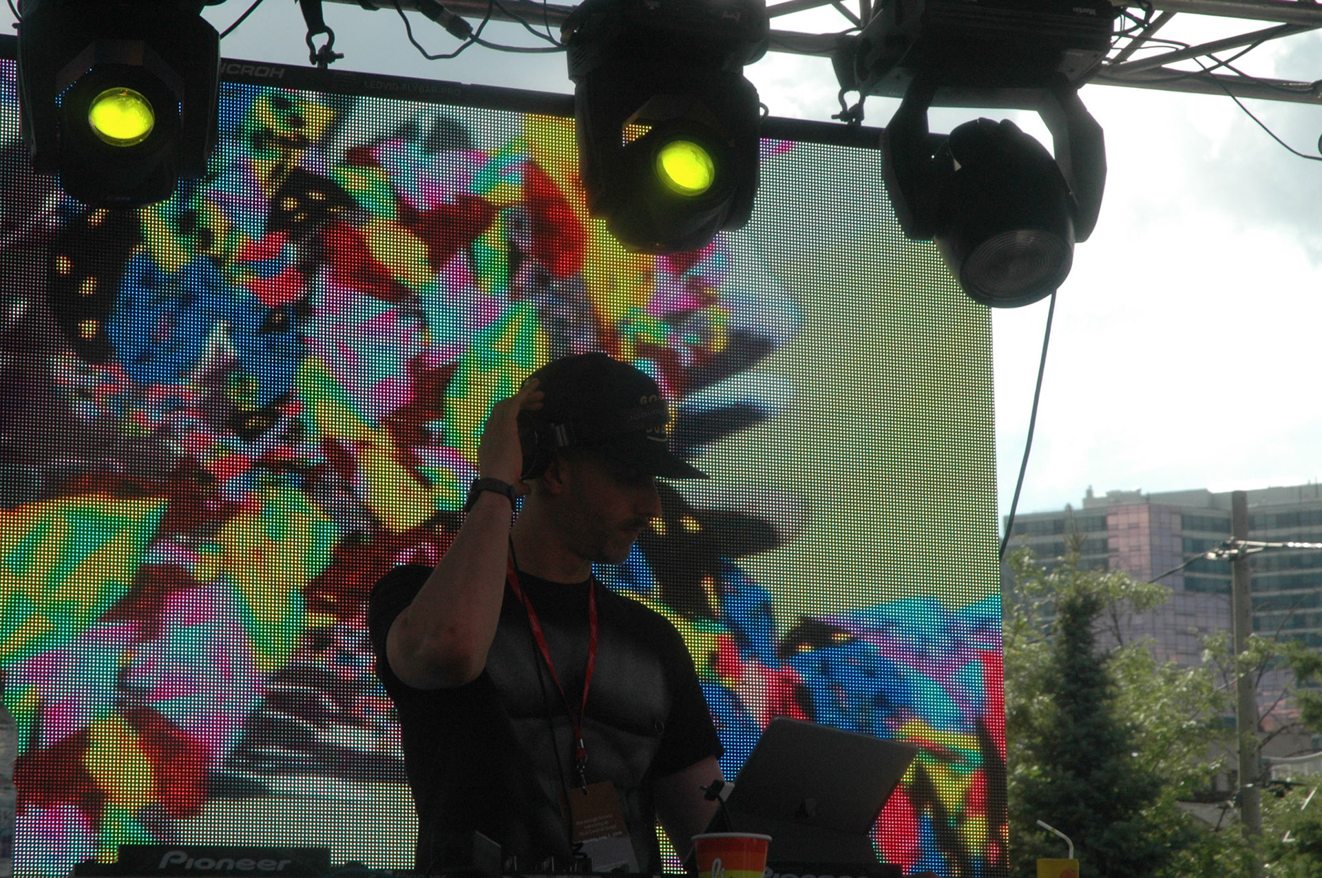 PrideTO_BearGarden_AndrewKaszowski_037