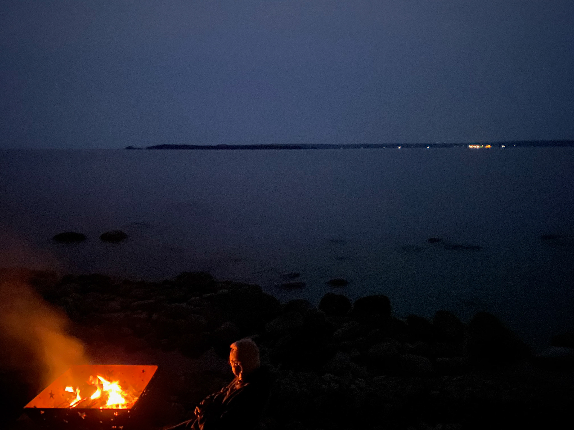 Cottage campfire - July 18, 2021
