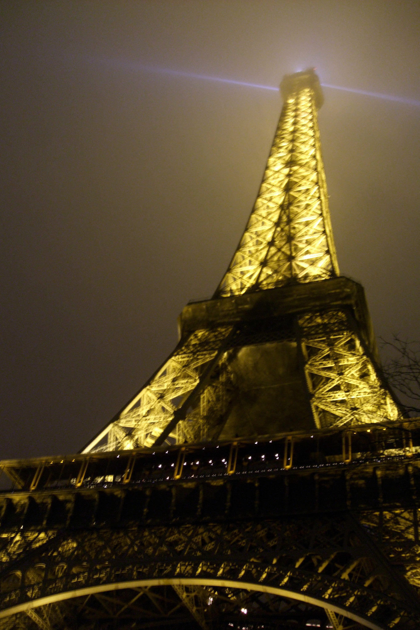 Ringing in 2010 at the Eiffel Tower