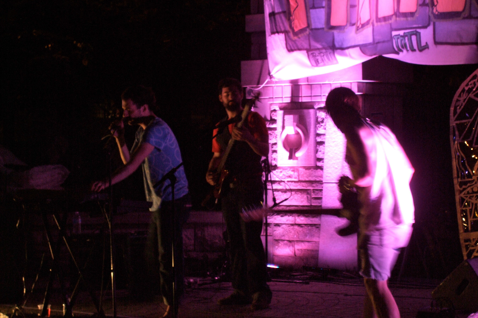 A folk-electronic band plays at the Montreal Fringe Festival