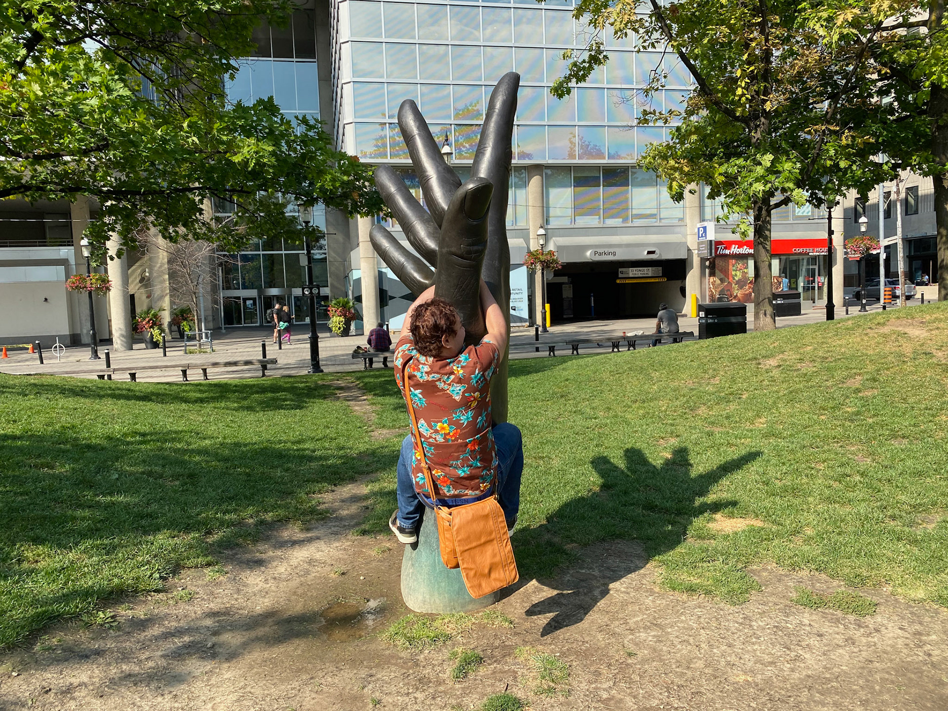 An absolutely aweome beautiful day in Toronto exploring the city